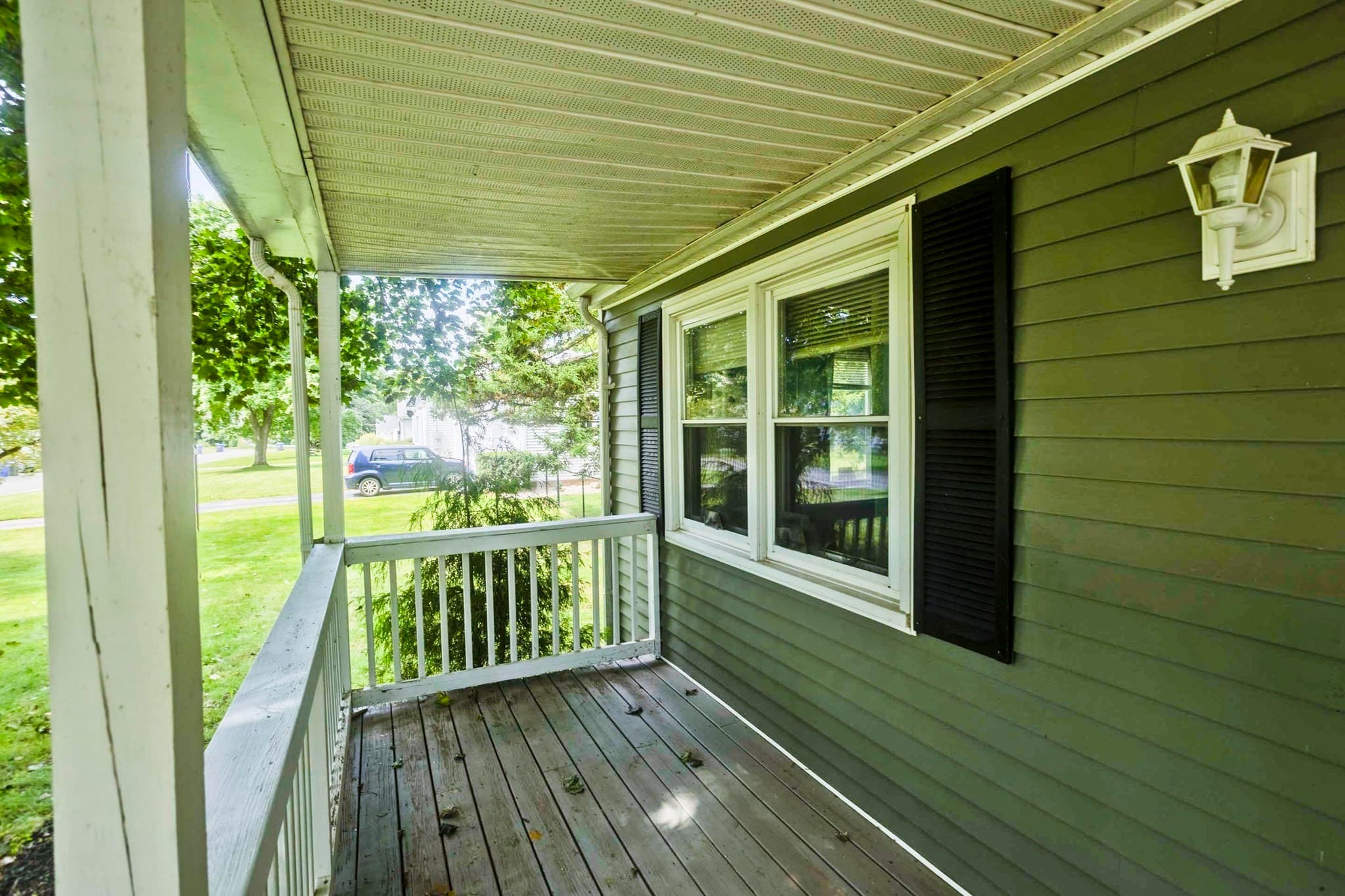 Single Family Residence at 10 Wesley Road, East Windsor CT 06016, photo 7 of 37