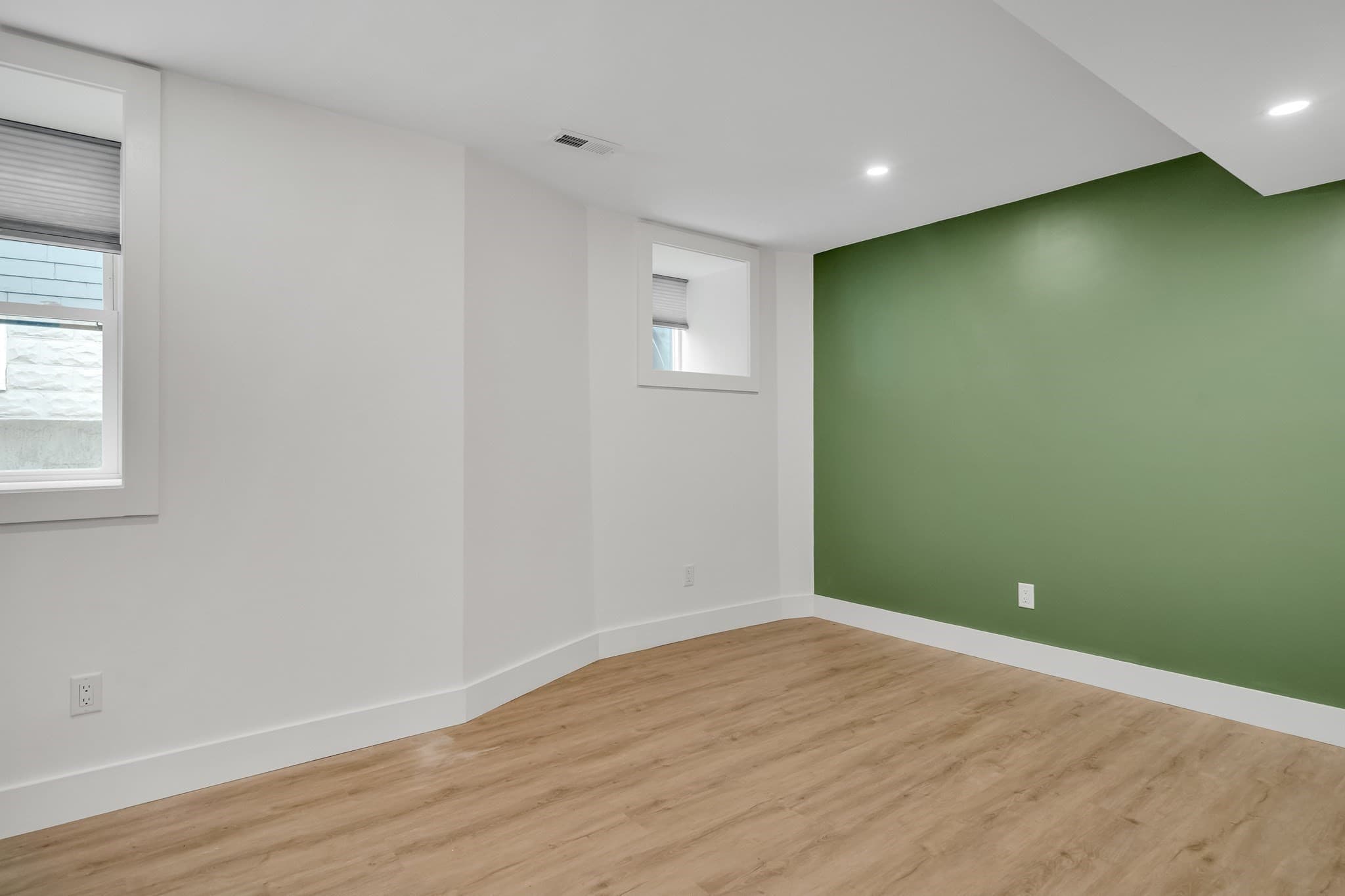 Condominium at 17 College Hill Road # 1, Somerville MA 02144, Somerville, photo 32 of 42
