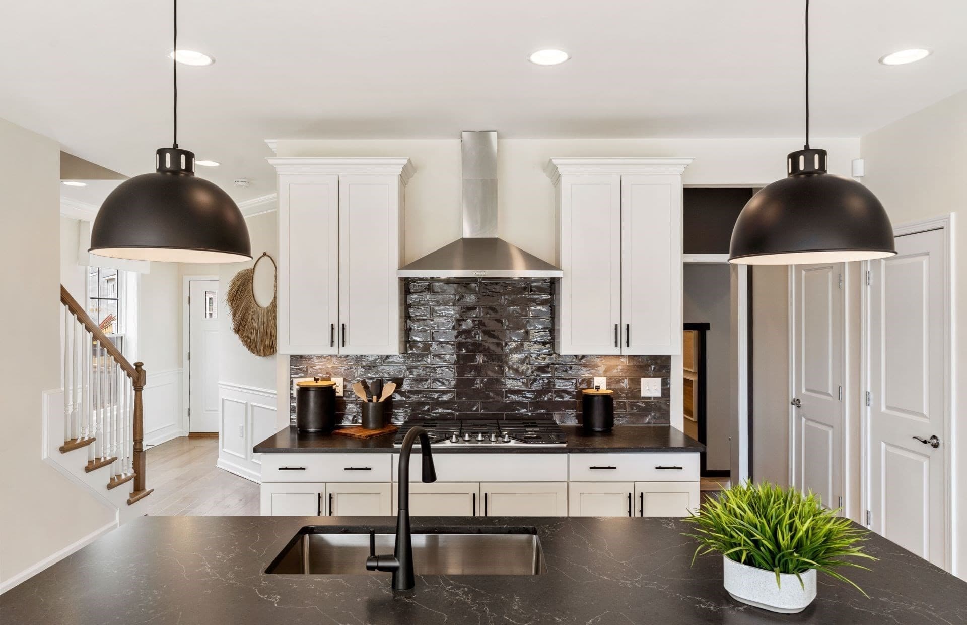 Condominium at 28 Emerald Run # 55, Shrewsbury MA 01545, Shrewsbury, photo 2 of 25