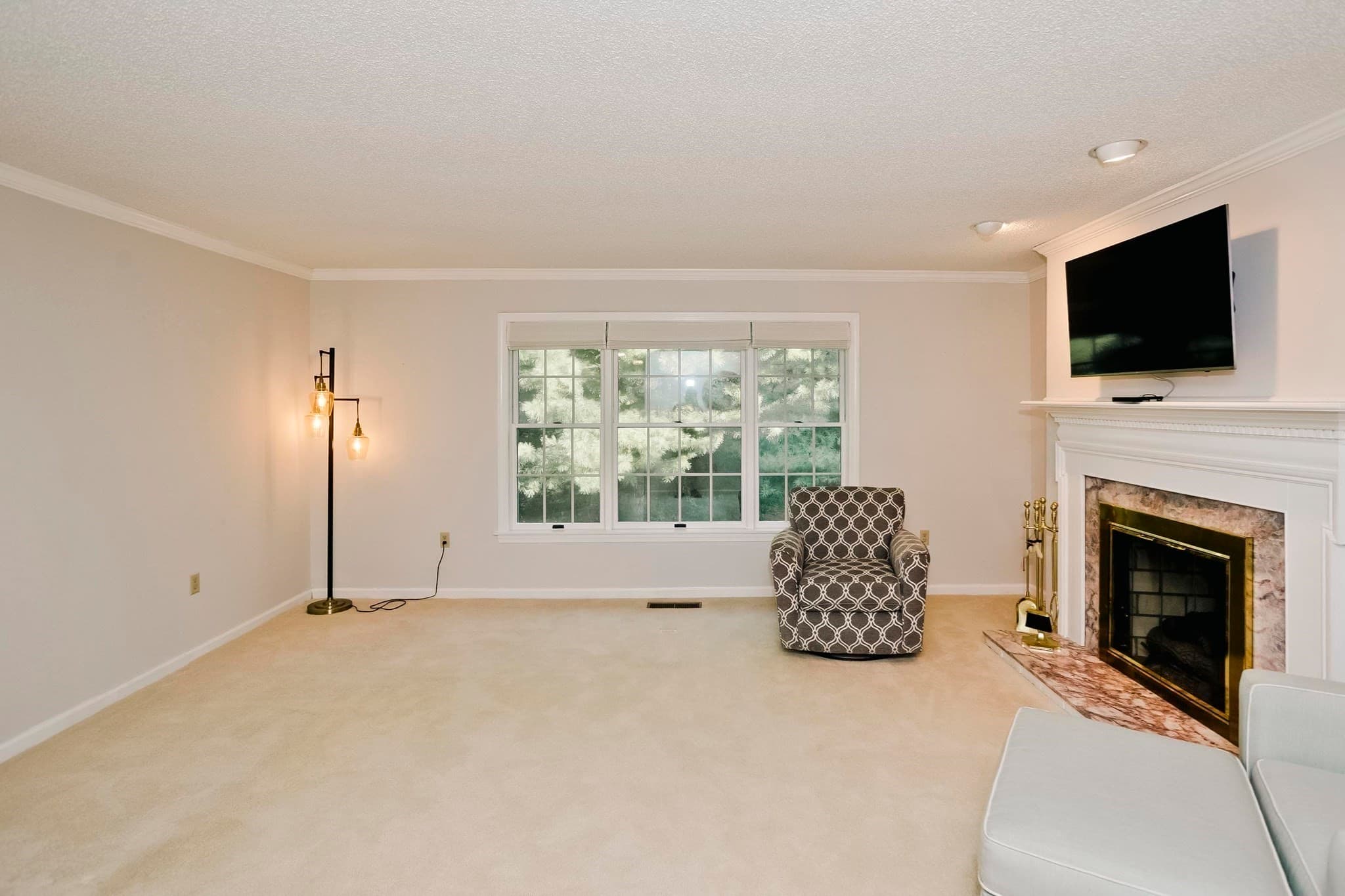 Condominium at 55 Dartmoor # 55, Enfield CT 06082, photo 12 of 42