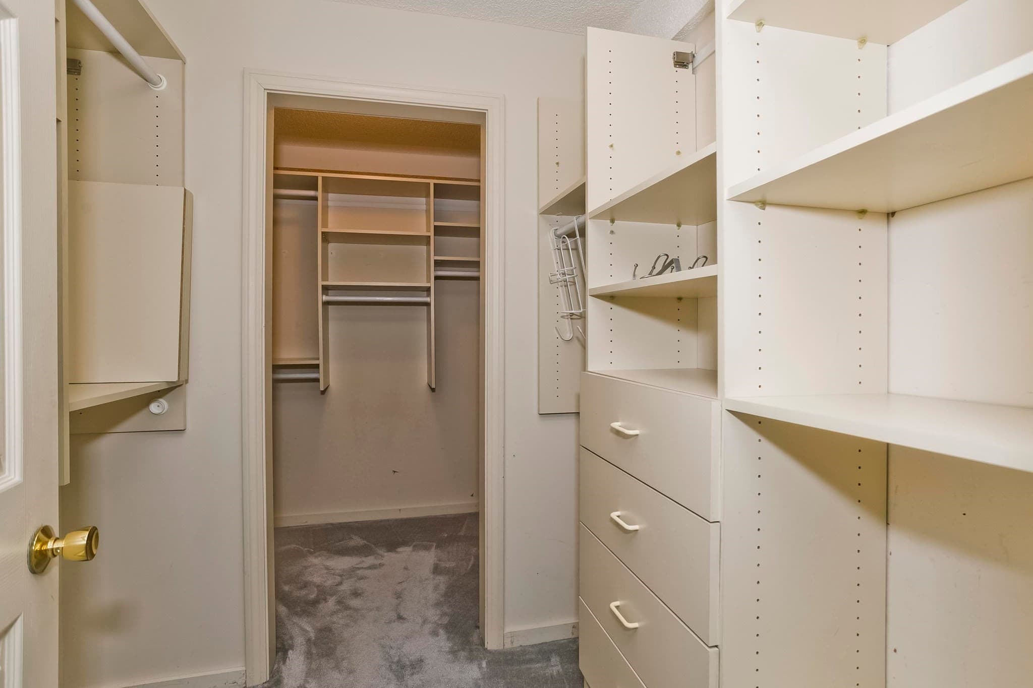 Condominium at 55 Dartmoor # 55, Enfield CT 06082, photo 33 of 42
