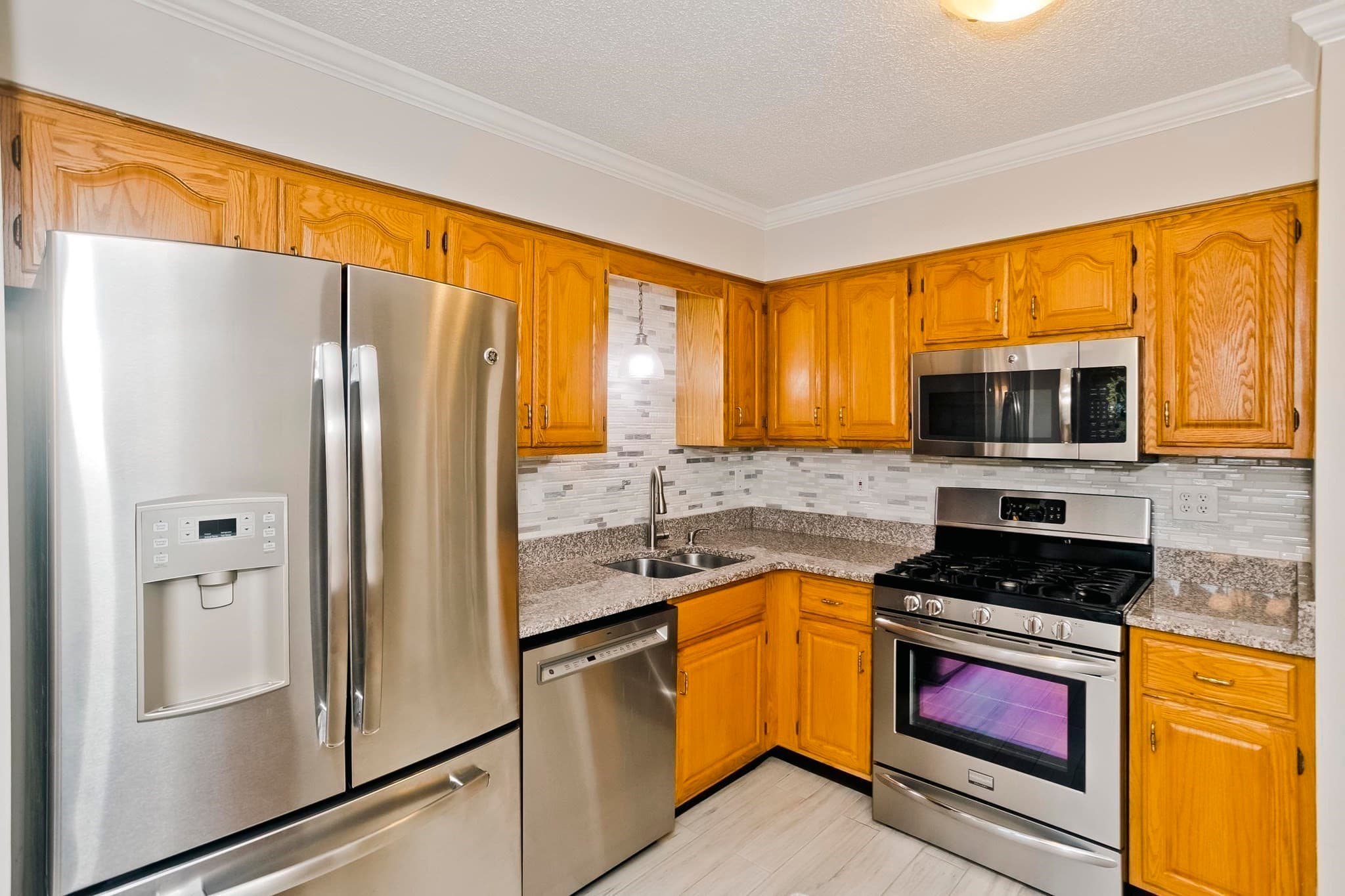 Condominium at 55 Dartmoor # 55, Enfield CT 06082, photo 21 of 42