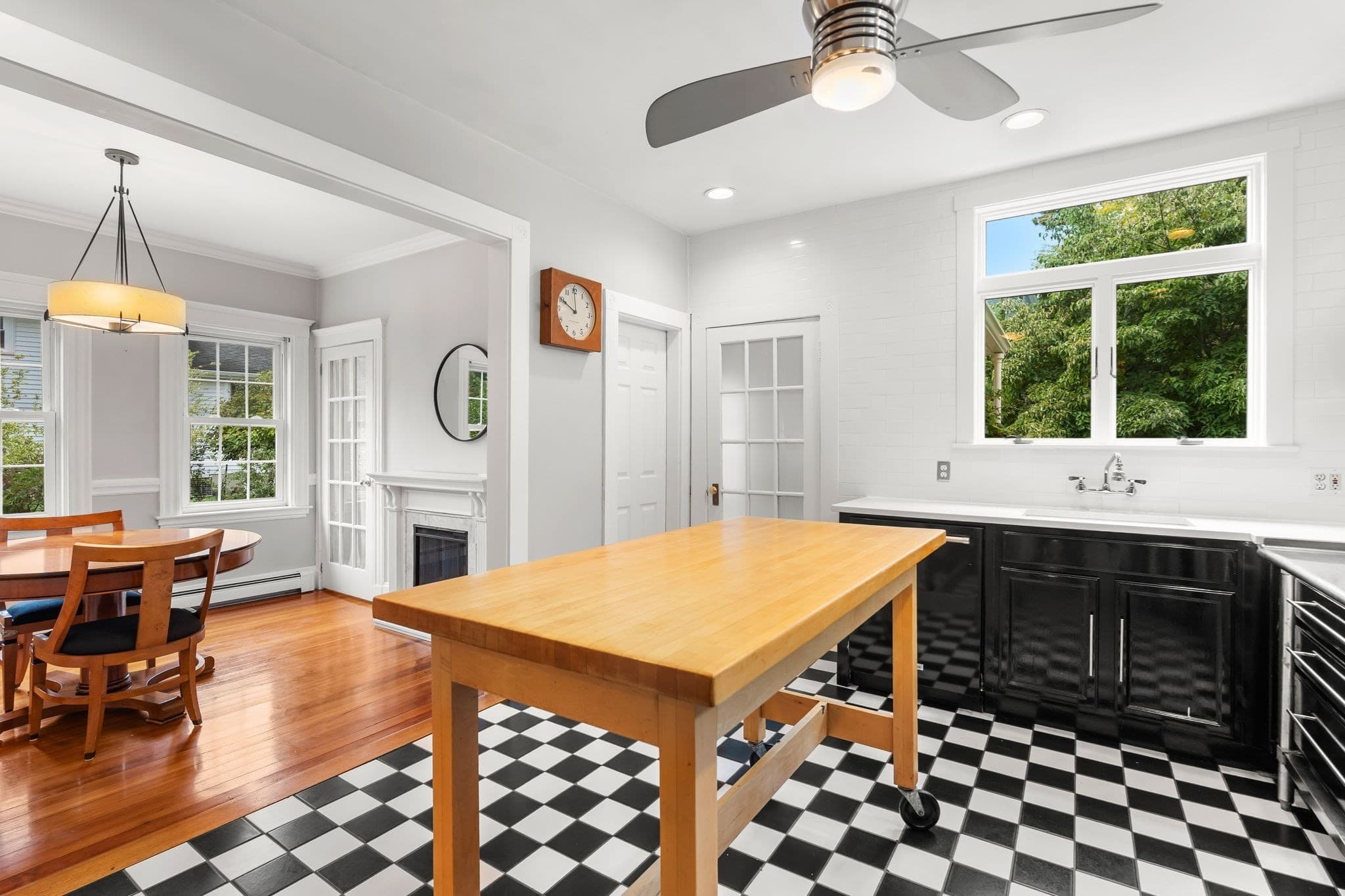 Single Family Residence at 12 Capen St, Milton MA 02186, Milton, photo 10 of 29