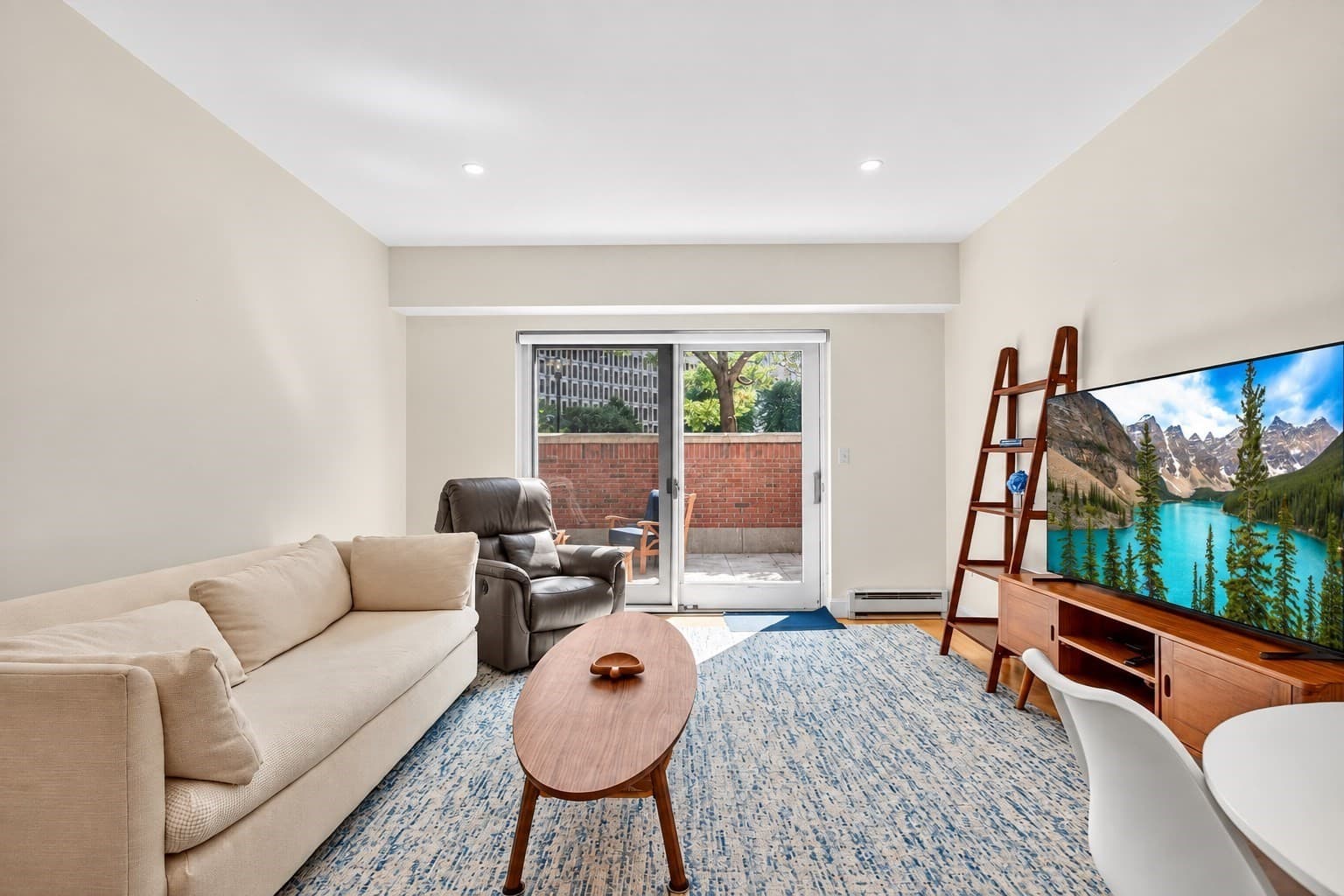 Condominium at 10 Bowdoin St. # 202, Boston MA 02114, Boston, photo 5 of 21