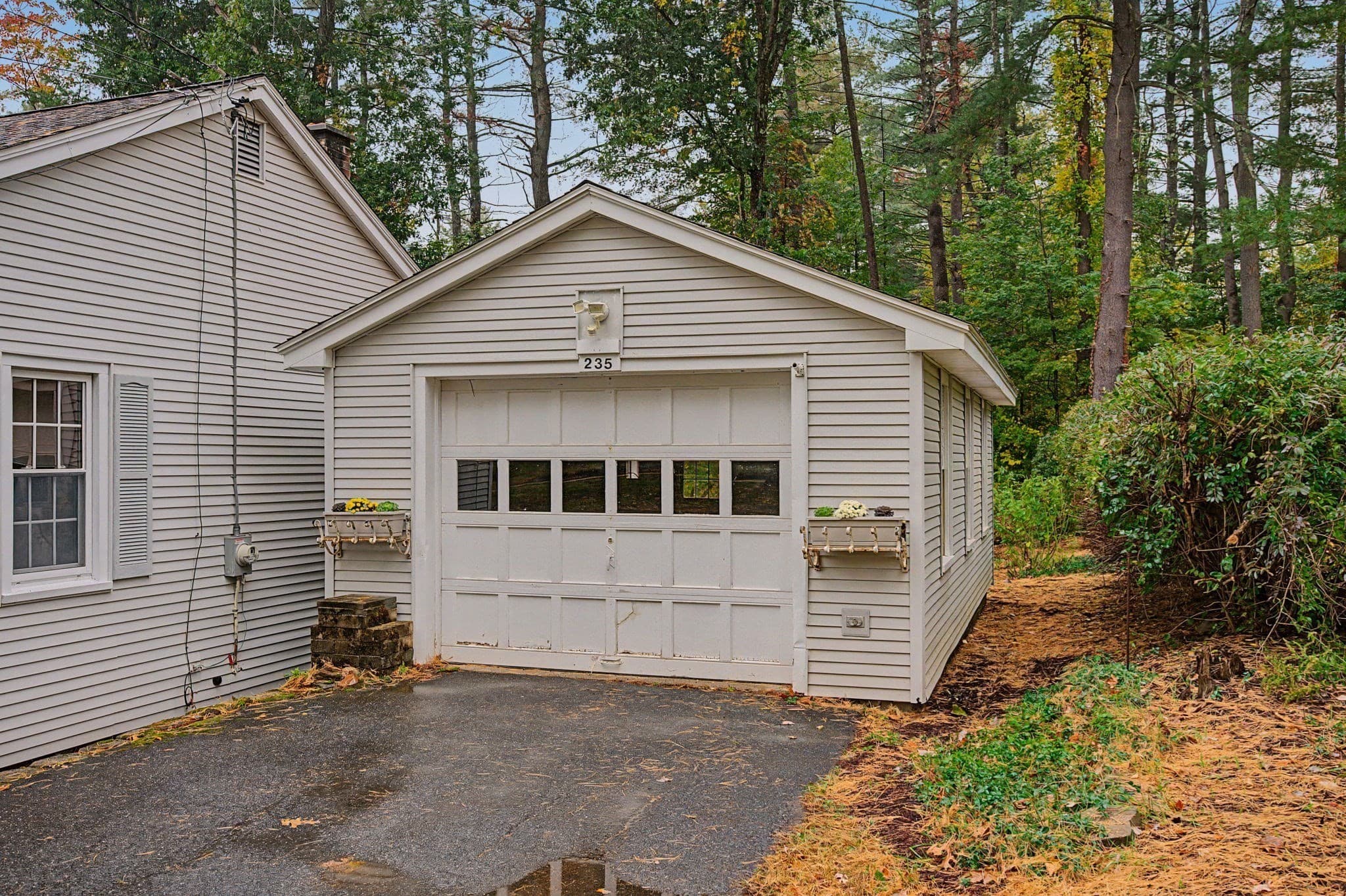 Single Family Residence at 235 Glendale Rd, Northampton MA 01062, Northampton, photo 3 of 21