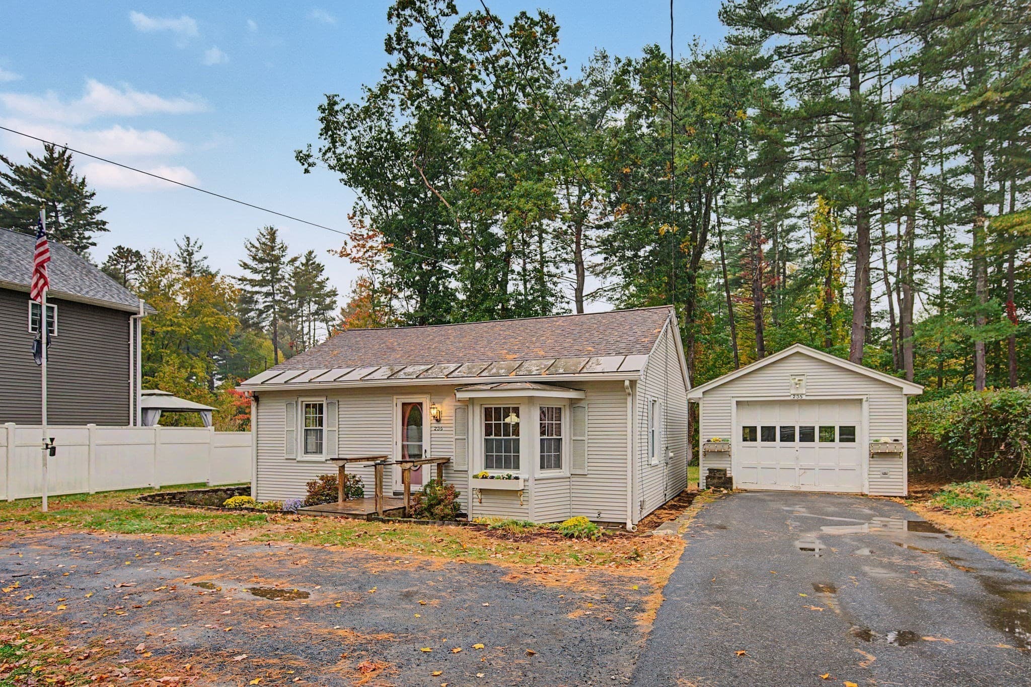 235 Glendale Rd, Northampton MA 01062