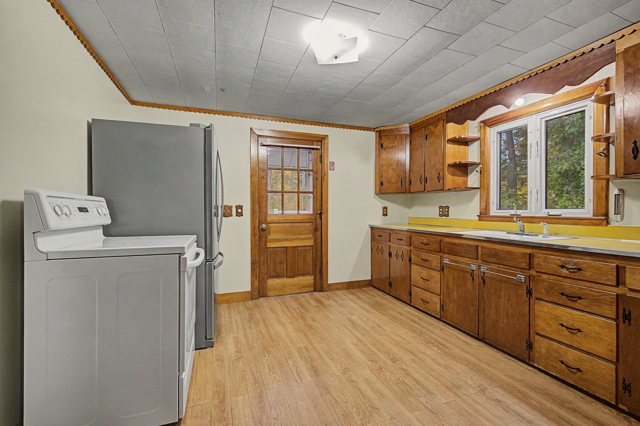 Single Family Residence at 235 Glendale Rd, Northampton MA 01062, Northampton, photo 10 of 21