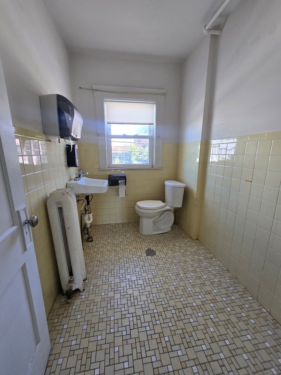 Single Family Residence at 121 Whitwell Street, Quincy MA 02169, Quincy, photo 12 of 26