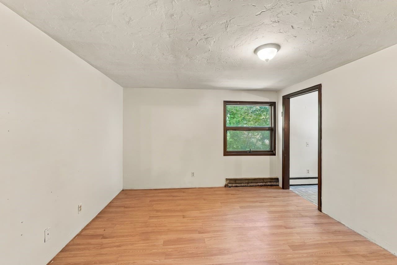 Single Family Residence at 69 Lake Ave, Leicester MA 01524, Leicester, photo 23 of 40