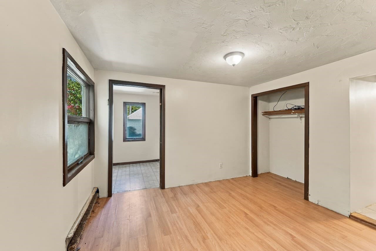 Single Family Residence at 69 Lake Ave, Leicester MA 01524, Leicester, photo 24 of 40