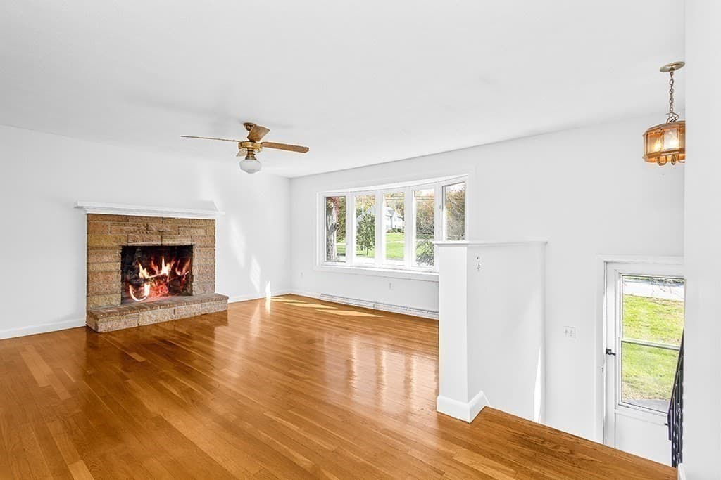 Single Family Residence at 60 Sheldonville Rd, North Attleboro MA 02760, photo 2 of 32