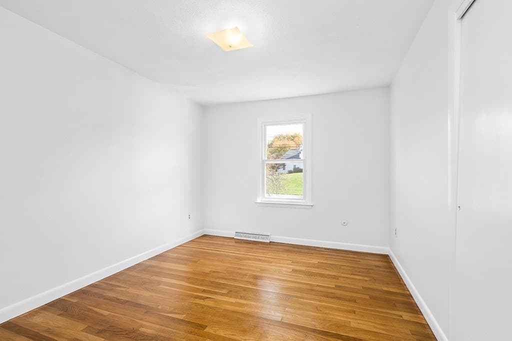 Single Family Residence at 60 Sheldonville Rd, North Attleboro MA 02760, photo 13 of 32