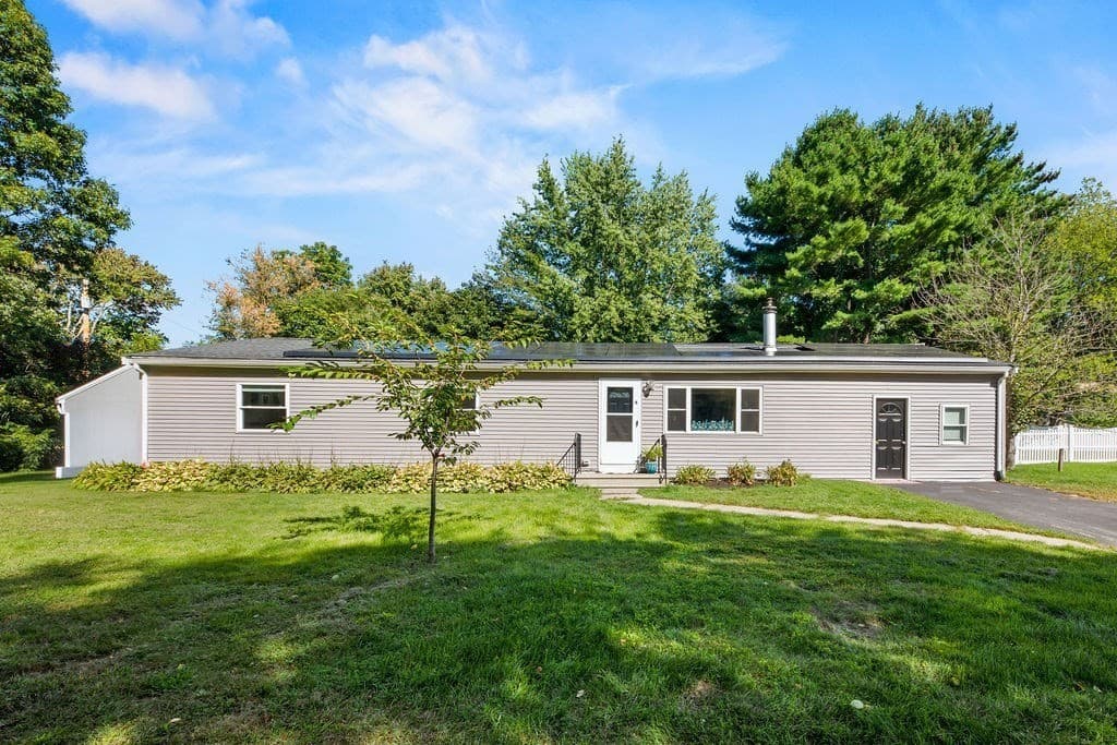 8 Bliss Rd, Bellingham MA 02019