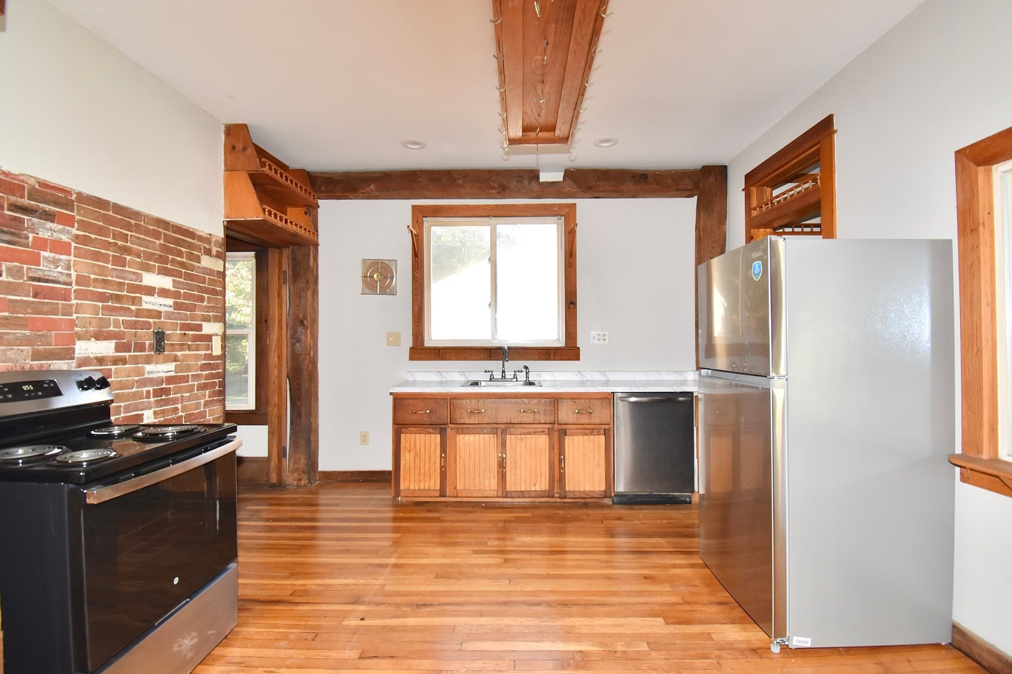 Single Family Residence at 60 Worthy Ave, West Springfield MA 01089, West Springfield, photo 11 of 32
