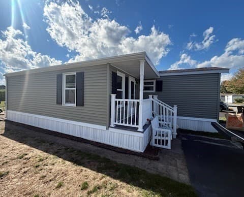 Mobile Home at 10 Melissa Drive, Attleboro MA 02703, Attleboro, photo 7 of 23