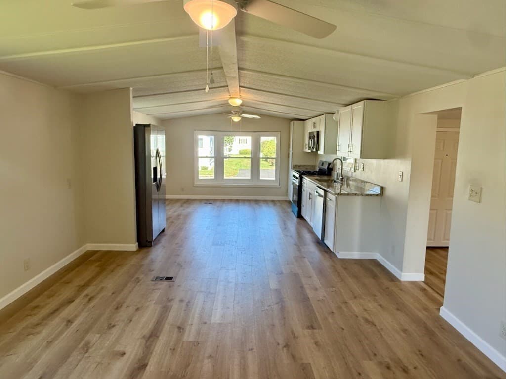Mobile Home at 10 Melissa Drive, Attleboro MA 02703, Attleboro, photo 8 of 23