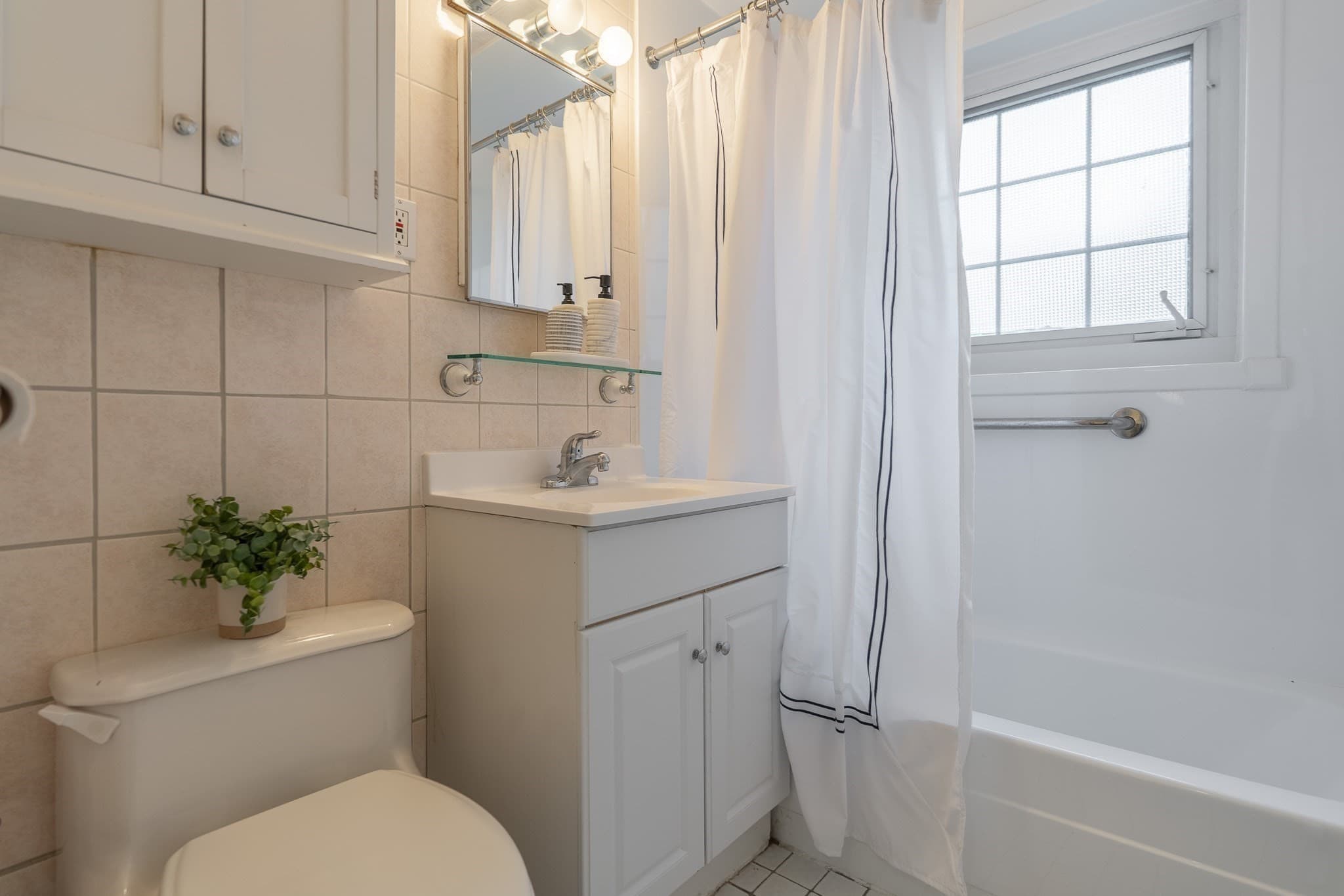 Condominium at 30 St. Paul # 1, Brookline MA 02446, Brookline, photo 14 of 16