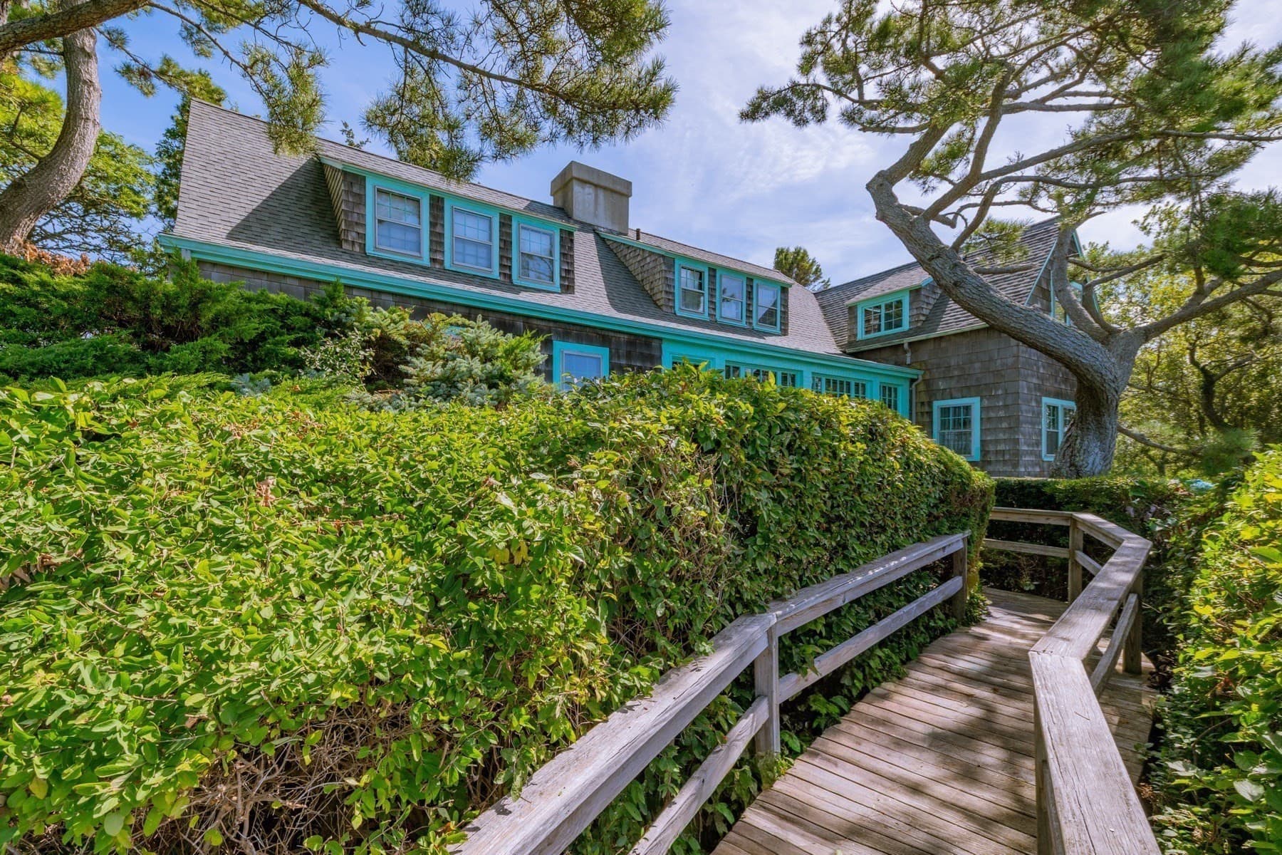 Single Family Residence at 46 Gardiner Rd, Falmouth MA 02450, Falmouth, photo 6 of 39