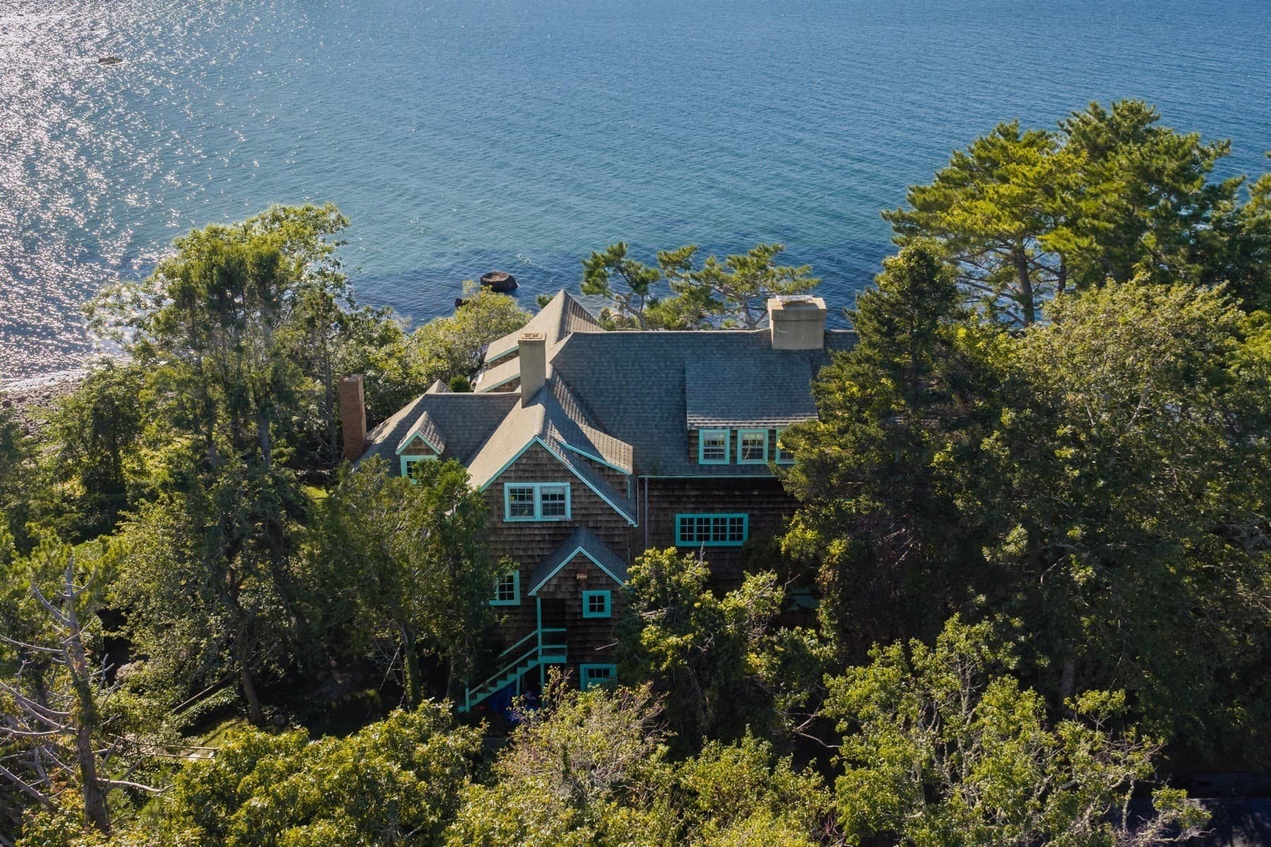 46 Gardiner Rd, Falmouth MA 02450