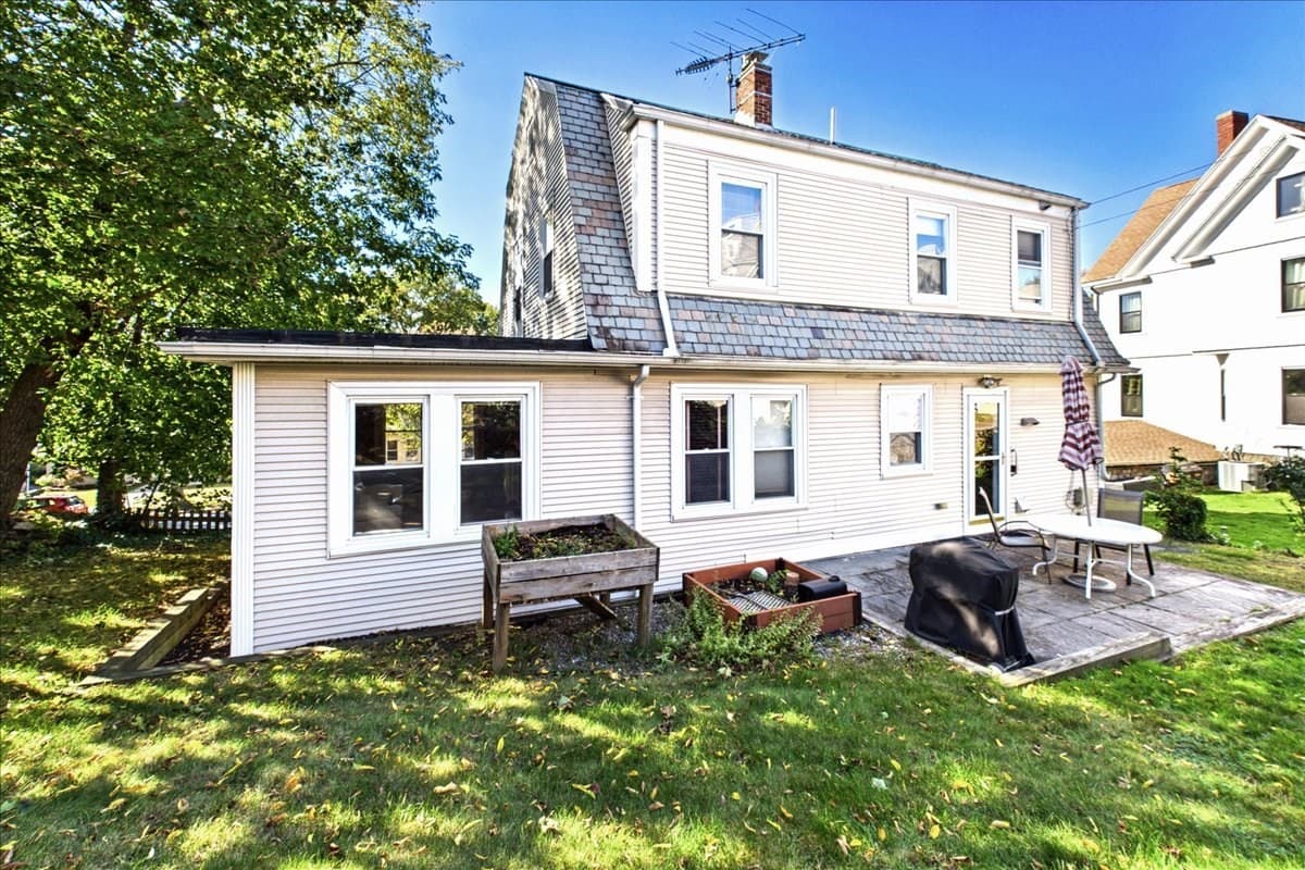 Single Family Residence at 265 Main St, Melrose MA 02176, Melrose, photo 5 of 30