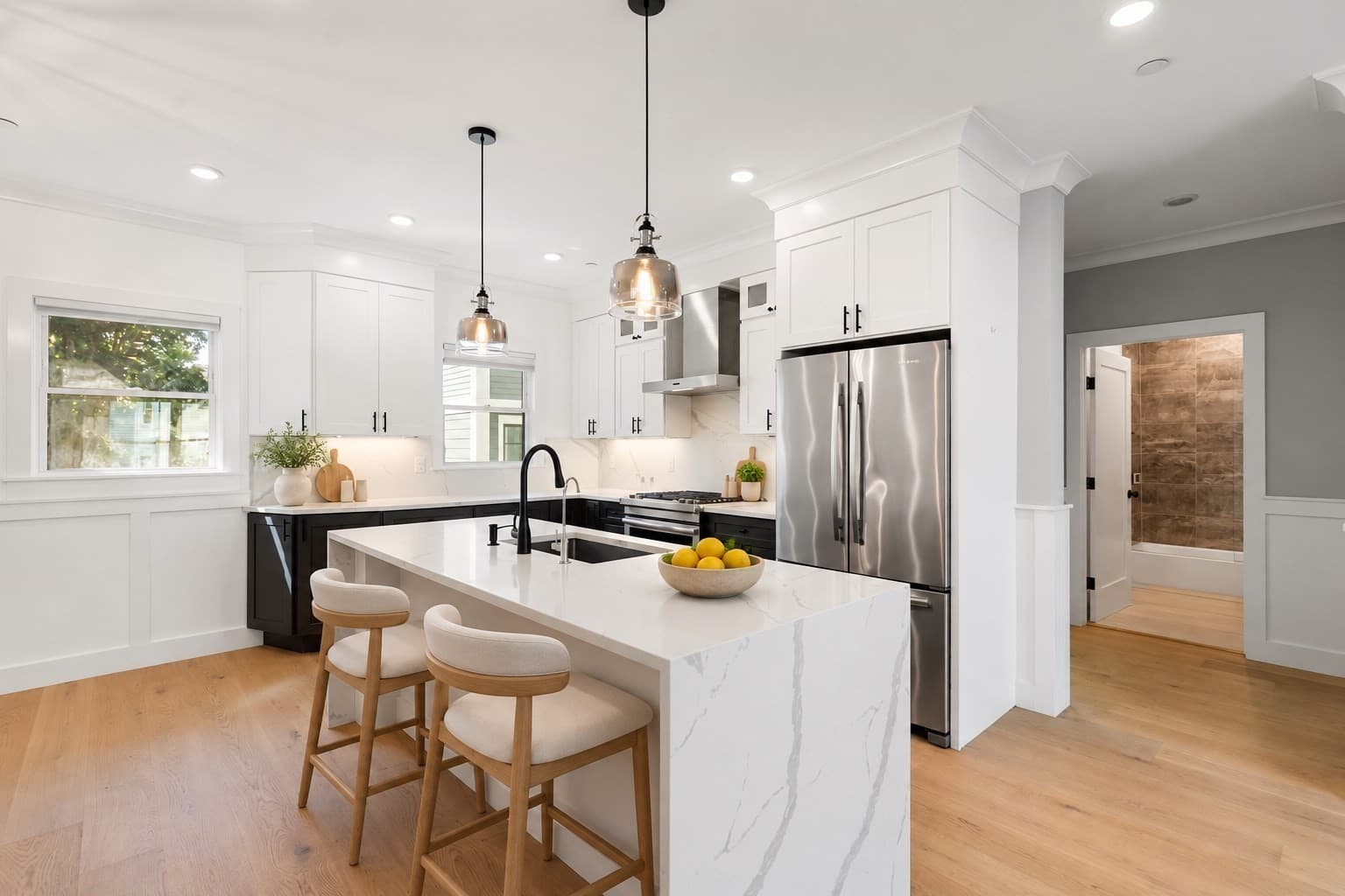 Condominium at 113 Beacon St # A, Somerville MA 02143, Somerville, photo 3 of 26