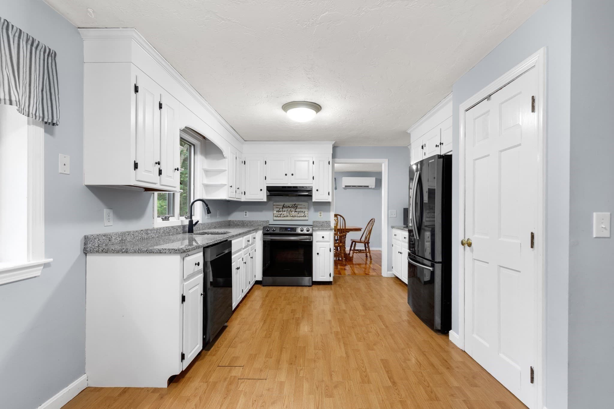 Single Family Residence at 11 Lantern Ln, Plymouth MA 02360, Plymouth, photo 10 of 35
