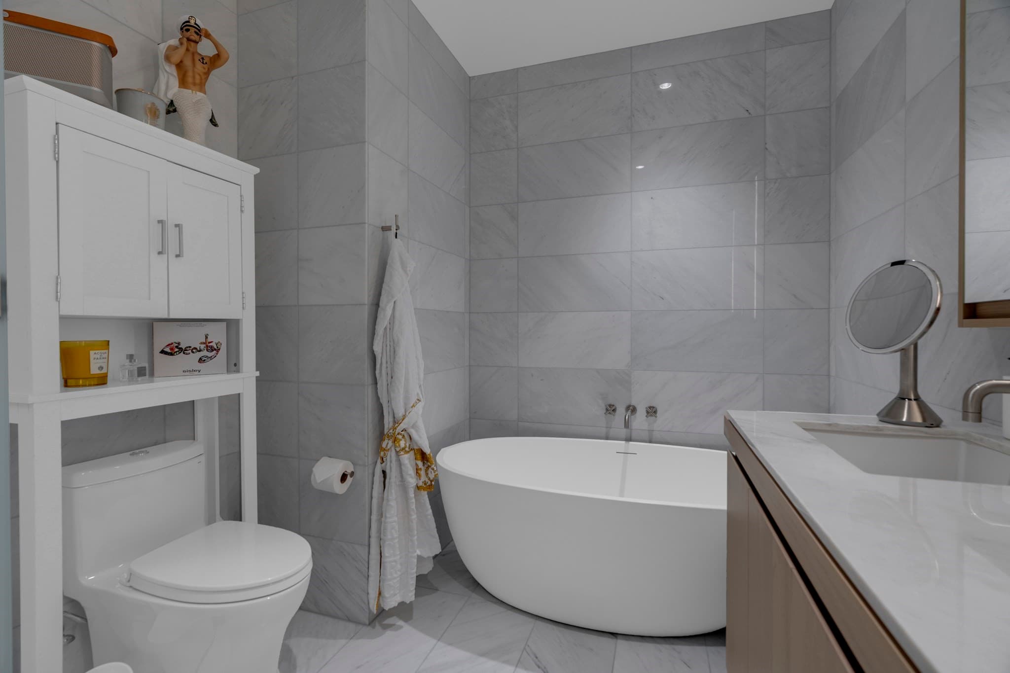 Condominium at 430 Stuart # 22B, Boston MA 02116, Boston, photo 9 of 14