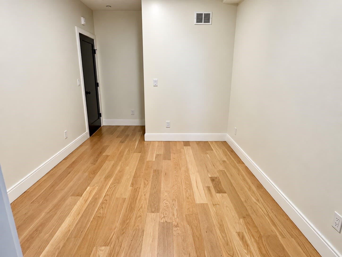 Condominium at 120 Moore St # 205, Boston MA 02128, Boston, photo 6 of 18
