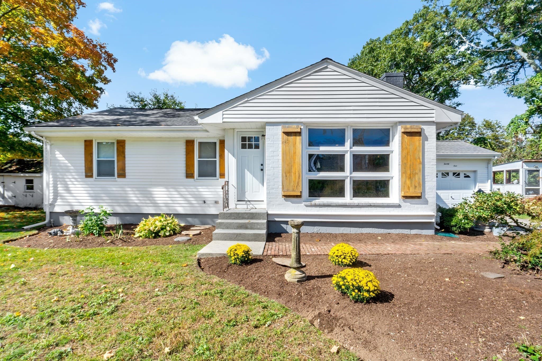 21 Miriam Dr, Attleboro MA 02703