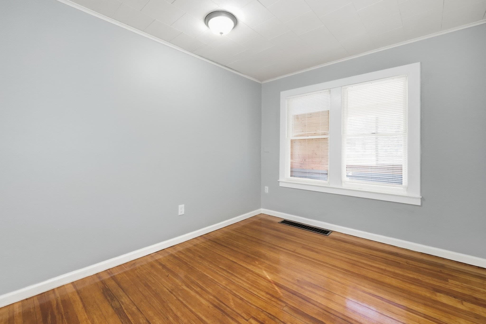 Multi Family at 20 Rathburn St, Chicopee MA 01020, Chicopee, photo 19 of 32