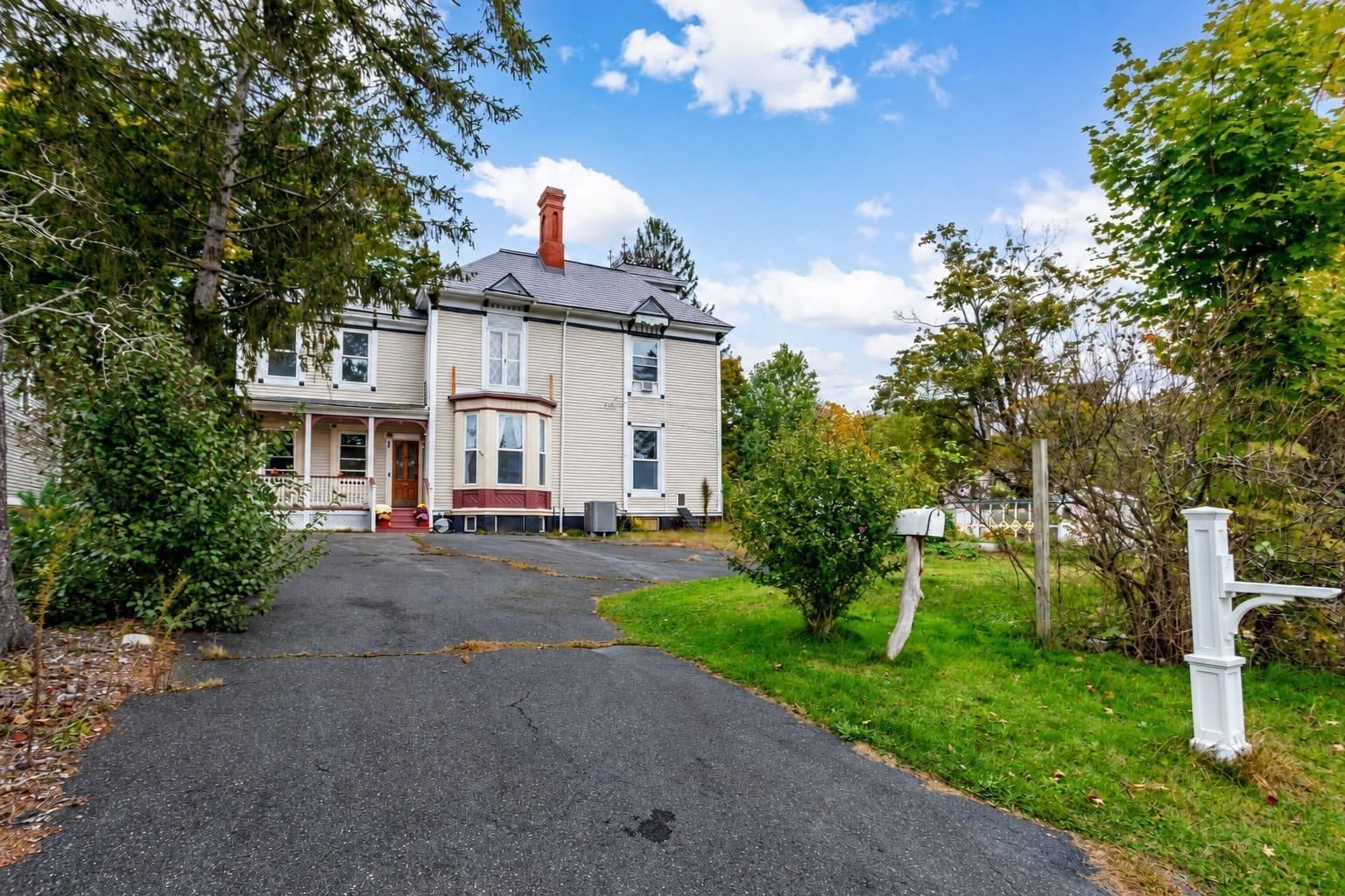 Single Family Residence at 62 Church Street, Ware MA 01082, Ware, photo 2 of 28
