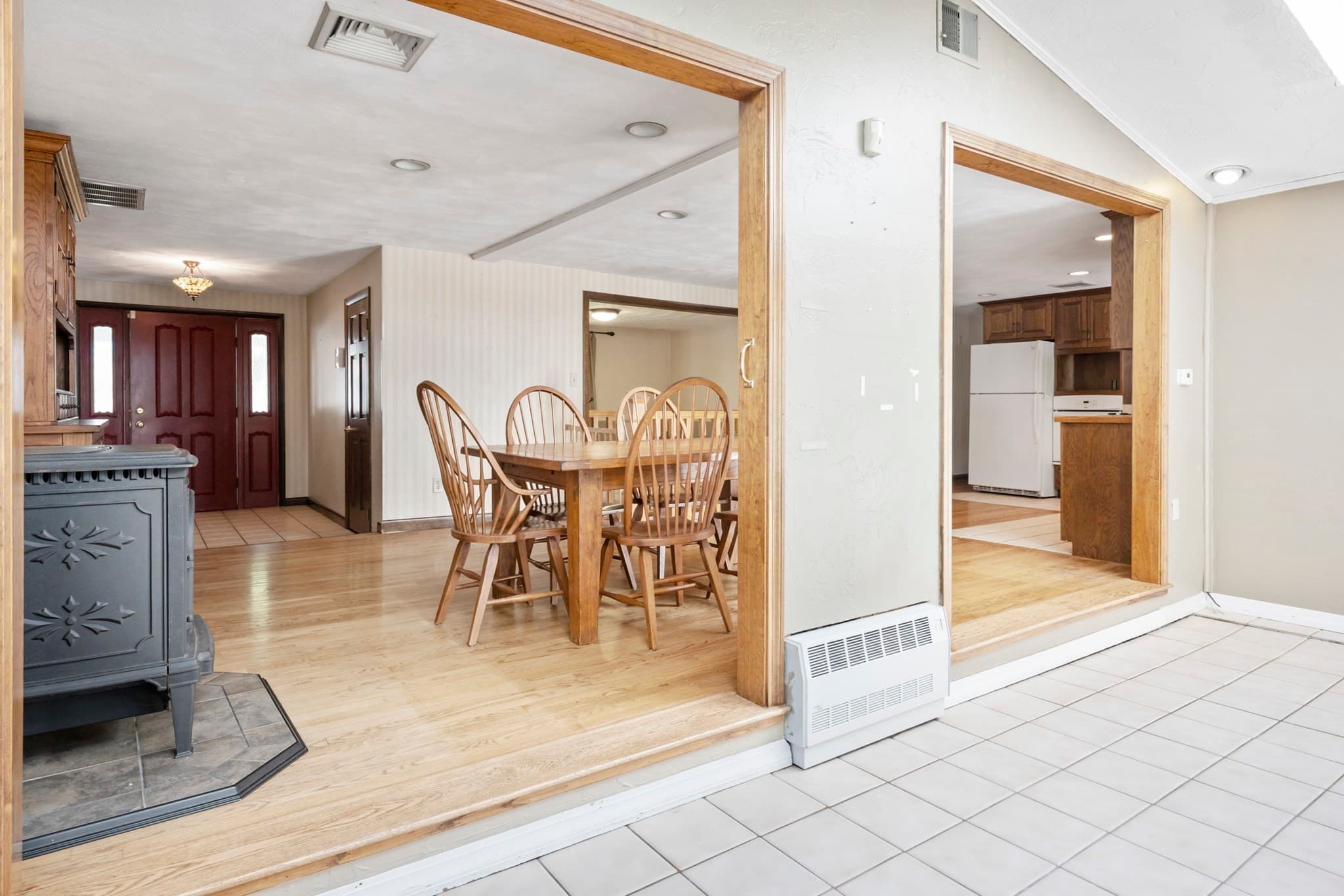 Single Family Residence at 11 Carousel Dr, Millbury MA 01527, Millbury, photo 9 of 42