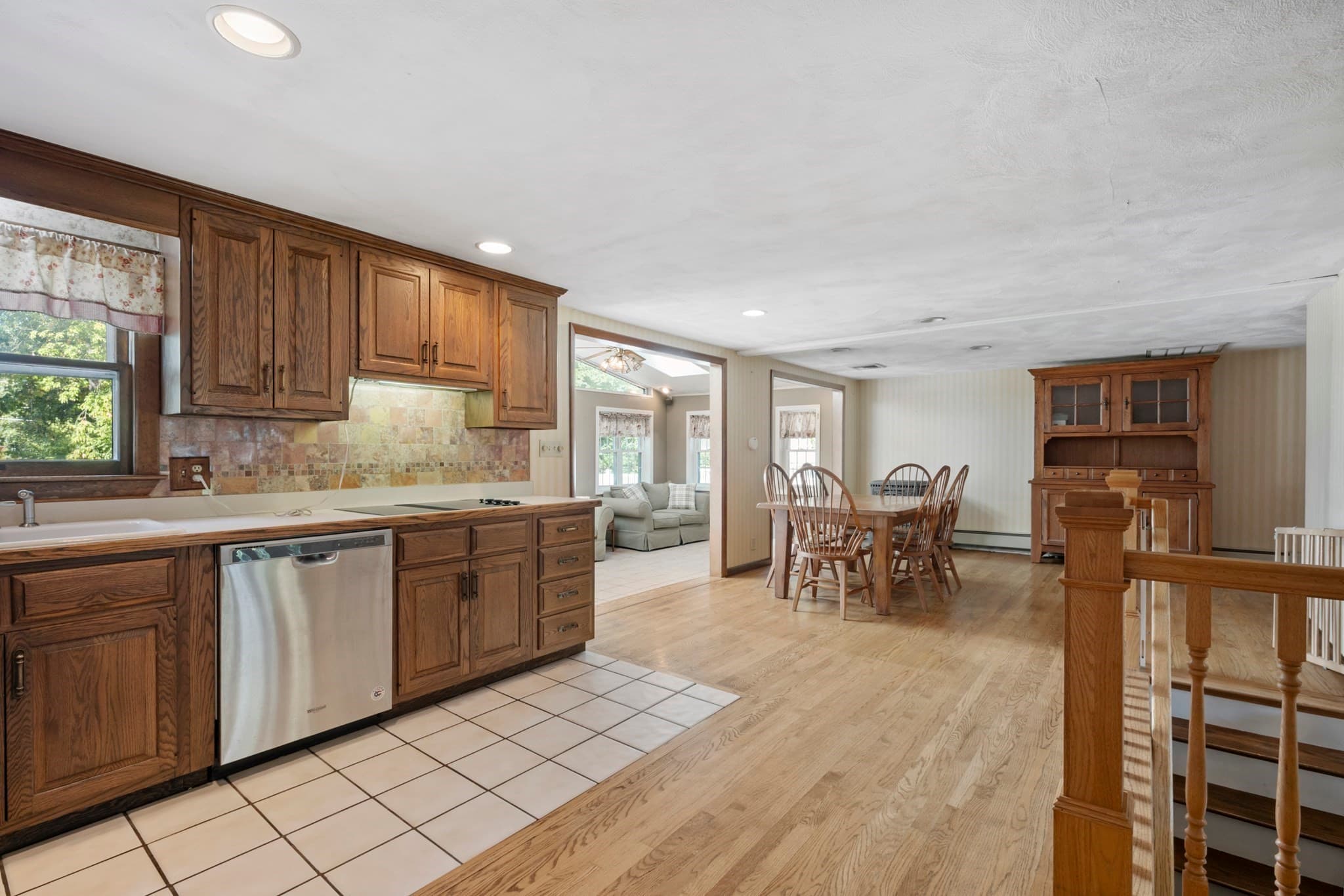 Single Family Residence at 11 Carousel Dr, Millbury MA 01527, Millbury, photo 14 of 42