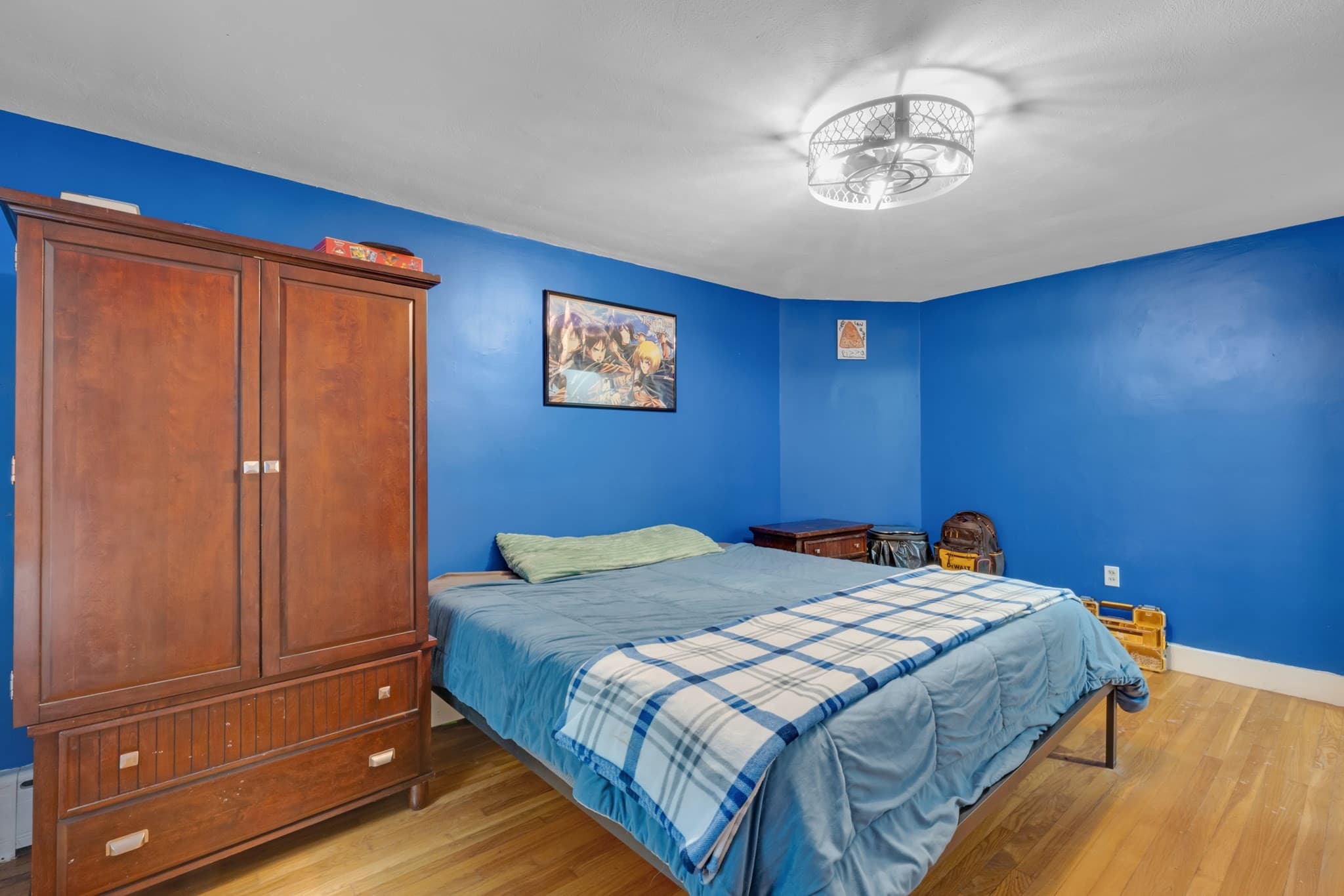 Single Family Residence at 30 W Sutton Rd, Sutton MA 01590, Sutton, photo 18 of 31