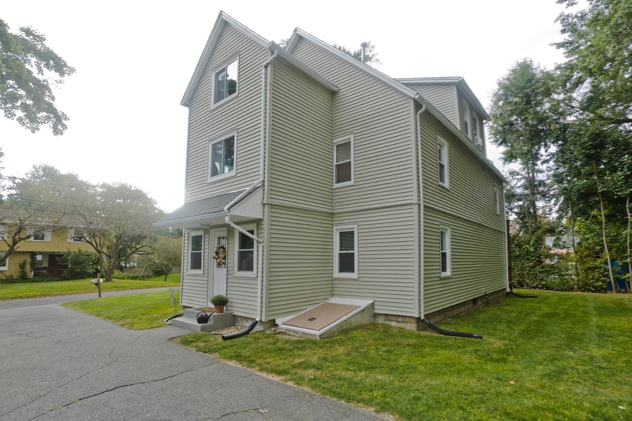 Multi Family at 41-43 Ley St, Agawam MA 01001, Agawam, photo 41 of 42