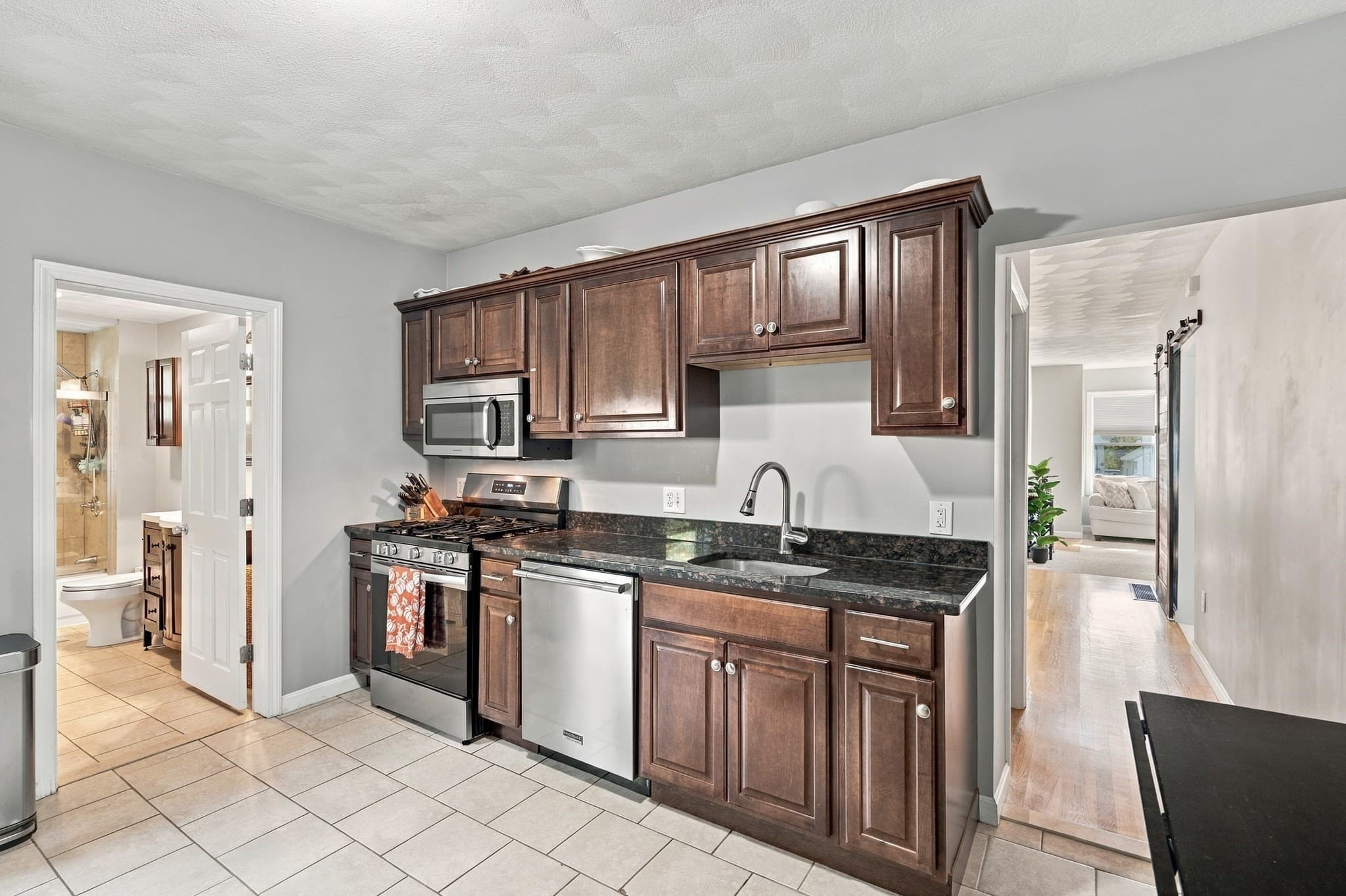 Condominium at 21 Purchase St # 1, Danvers MA 01923, Danvers, photo 12 of 41