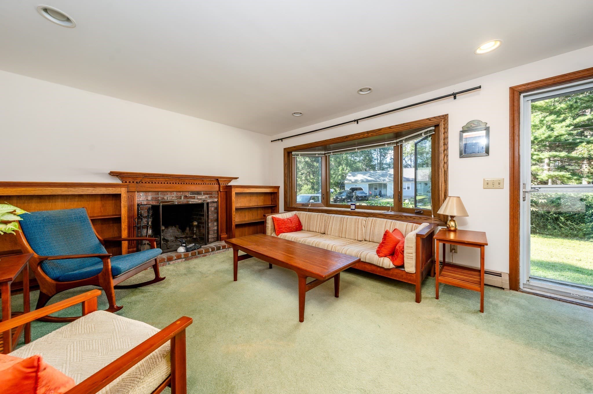 Single Family Residence at 382 Mariner Circle, Barnstable MA 02635, Barnstable, photo 5 of 39