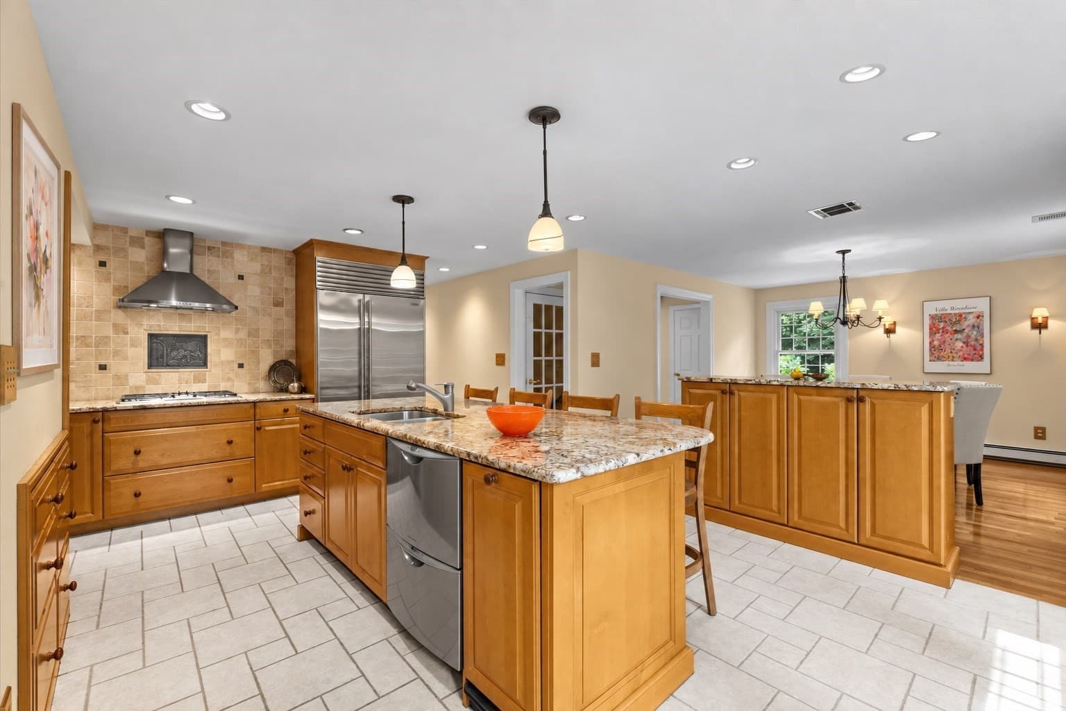 Single Family Residence at 8 Partridge Hill Rd, Southborough MA 01772, Southborough, photo 9 of 37