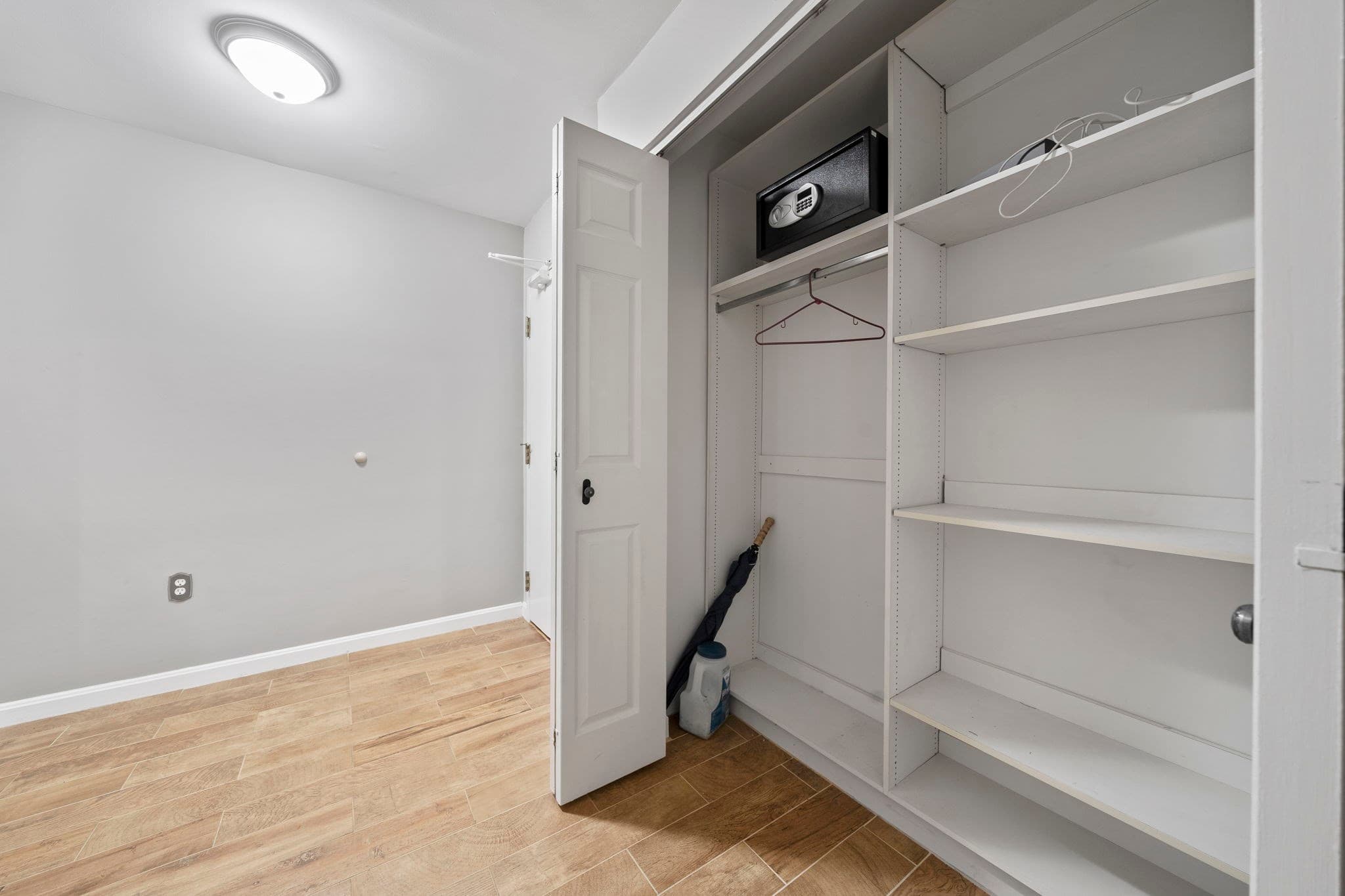 Condominium at 90 Sea St # 120, Weymouth MA 02191, Weymouth, photo 20 of 23