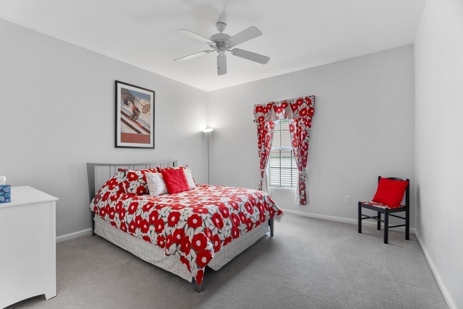Condominium at 30 Summerfield Drive # 30, Uxbridge MA 01569, Uxbridge, photo 15 of 42
