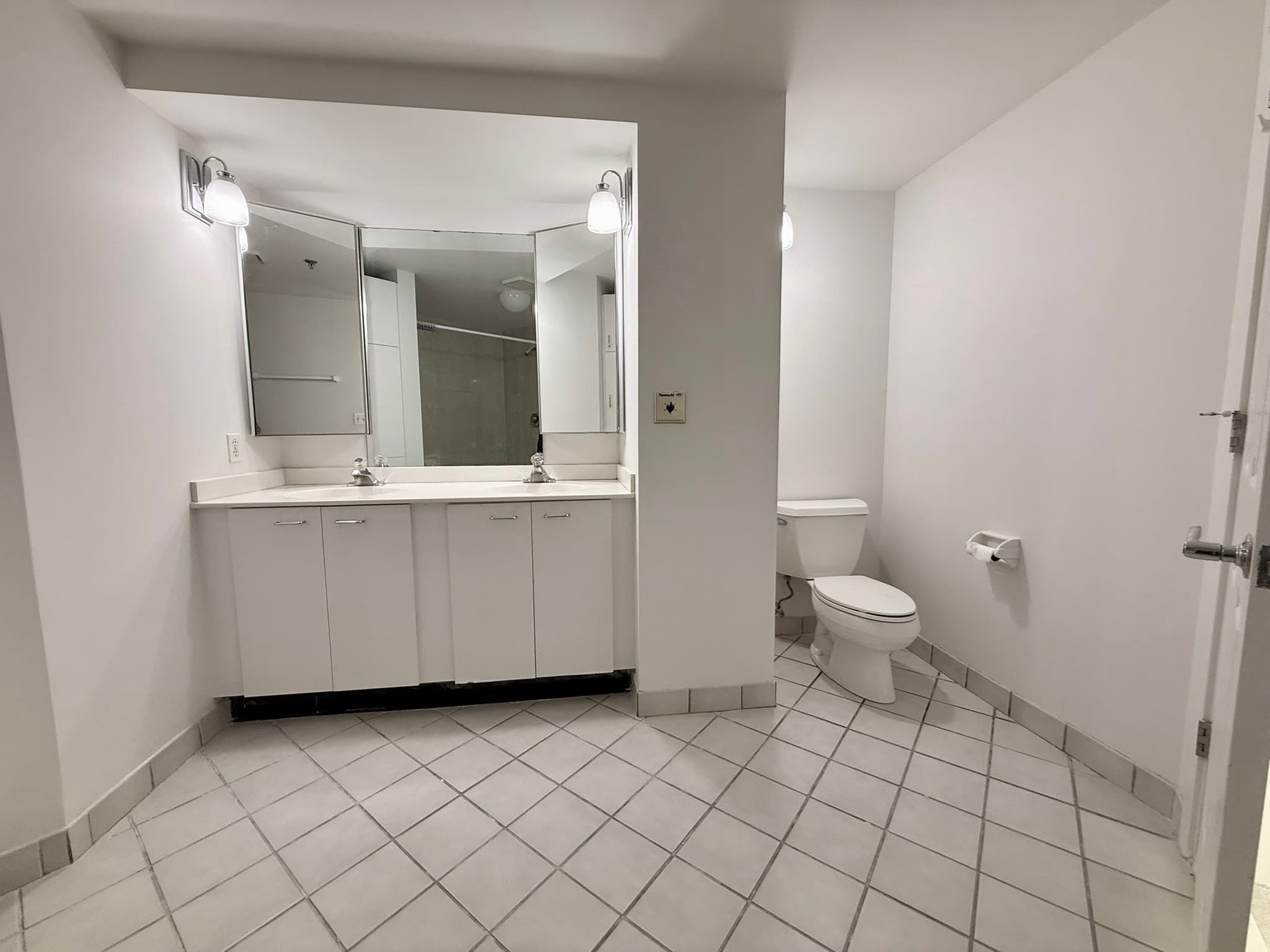 Condominium at 12 Mountain Laurels Dr # 308, Nashua NH 03062, Nashua, photo 12 of 19