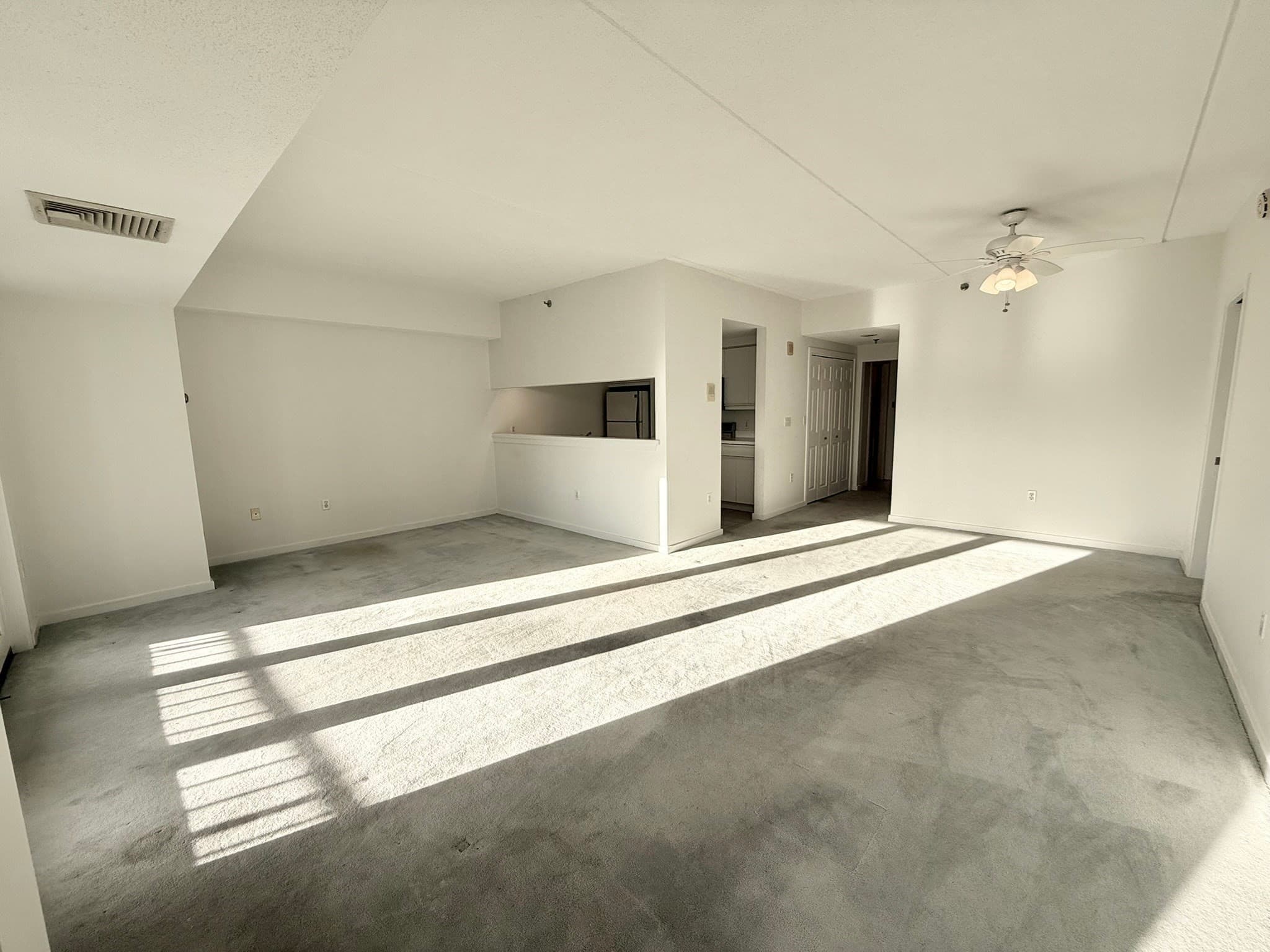 Condominium at 12 Mountain Laurels Dr # 308, Nashua NH 03062, Nashua, photo 3 of 19