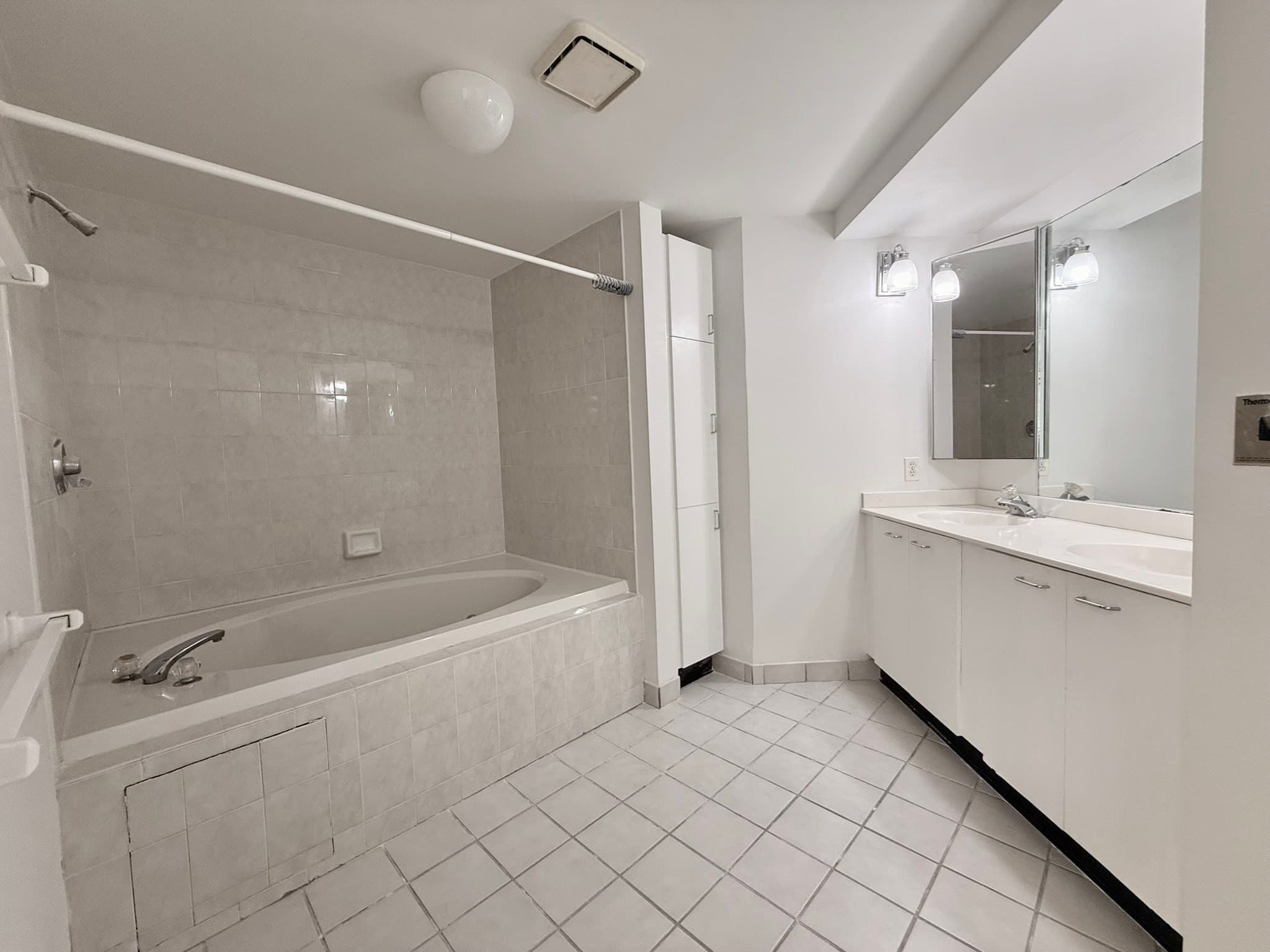Condominium at 12 Mountain Laurels Dr # 308, Nashua NH 03062, Nashua, photo 11 of 19