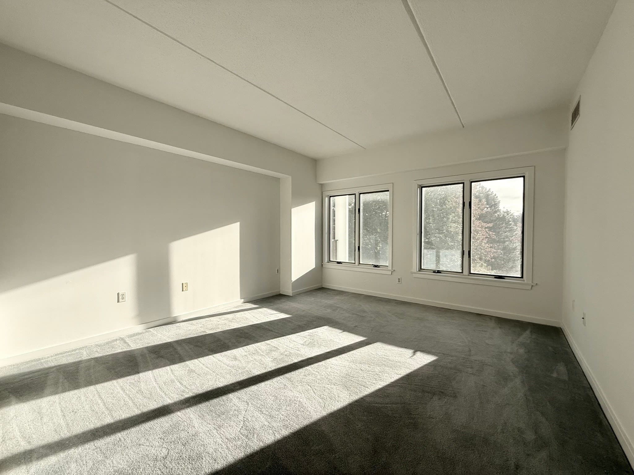 Condominium at 12 Mountain Laurels Dr # 308, Nashua NH 03062, Nashua, photo 8 of 19