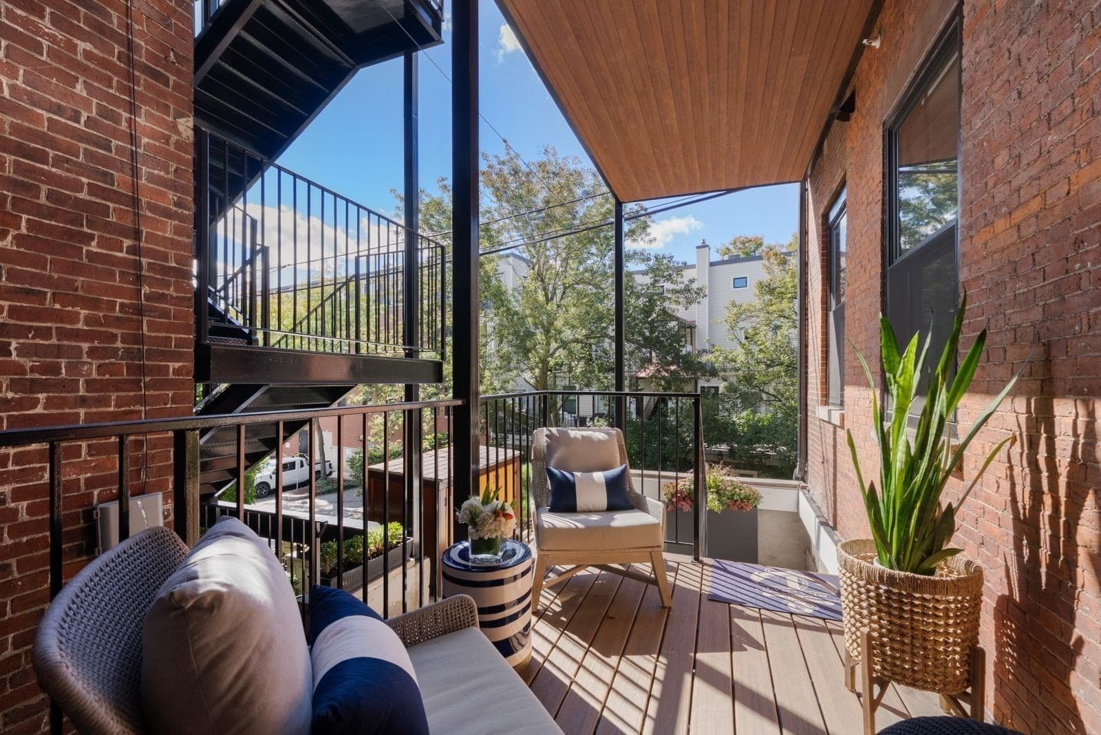 Condominium at 40 Mount Vernon Street # 1, Boston MA 02129, Boston, photo 3 of 33