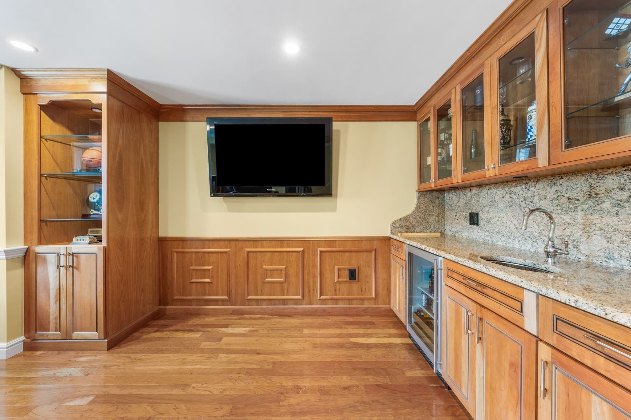 Single Family Residence at 30 Hemenway Road, Swampscott MA 01907, Swampscott, photo 17 of 26