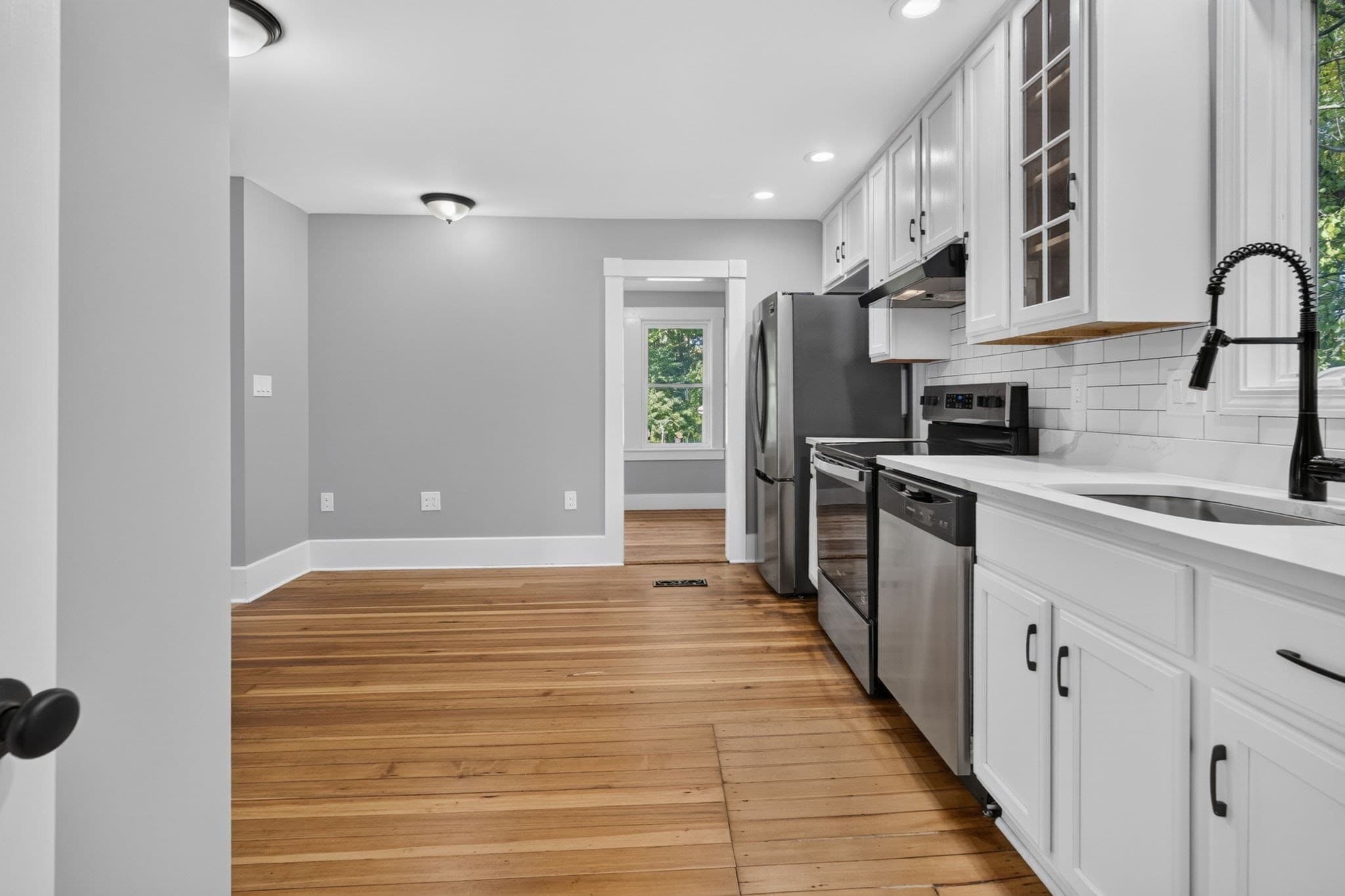 Single Family Residence at 17 B St, Chelmsford MA 01824, Chelmsford, photo 17 of 40