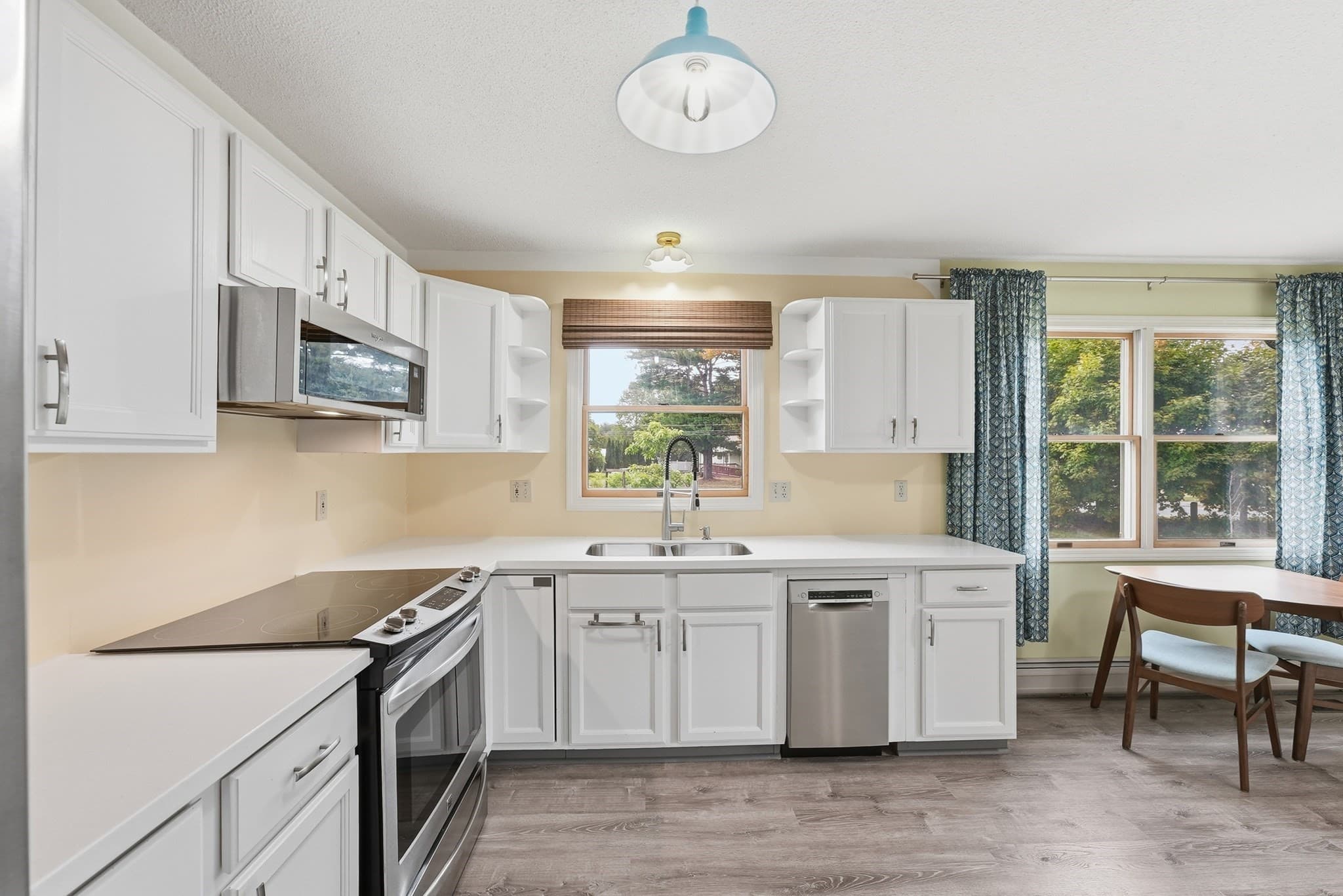Single Family Residence at 165 Ferry St, Easthampton MA 01027, Easthampton, photo 10 of 42