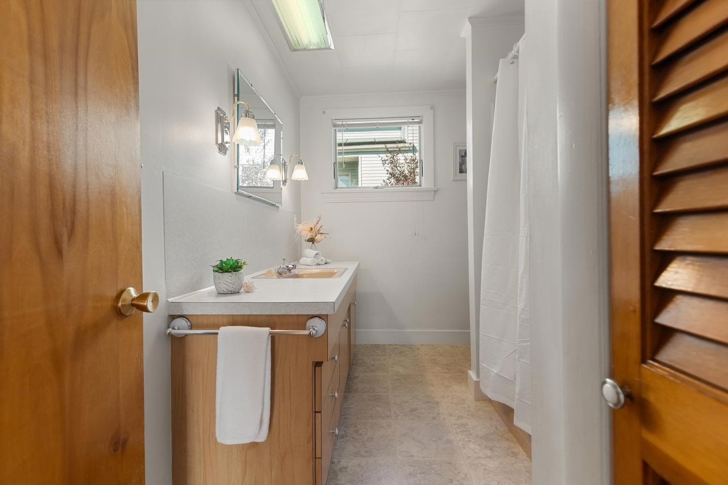 Single Family Residence at 34 Oakland Ave, Lynn MA 01905, Lynn, photo 27 of 37