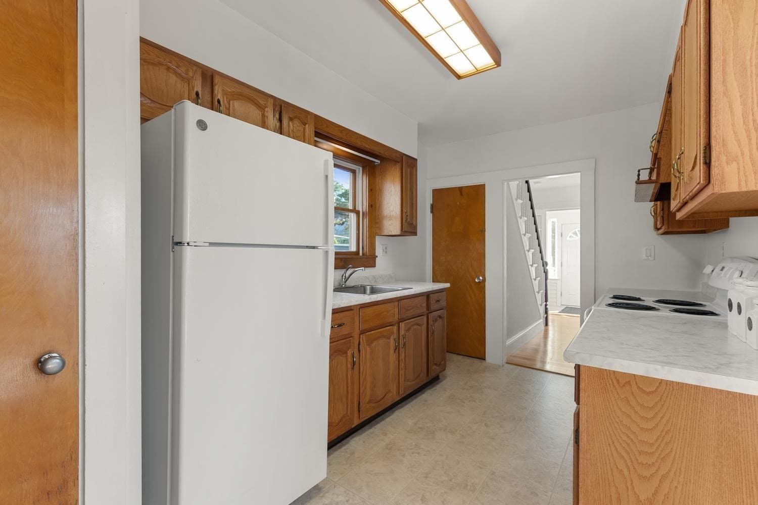 Single Family Residence at 34 Oakland Ave, Lynn MA 01905, Lynn, photo 15 of 37